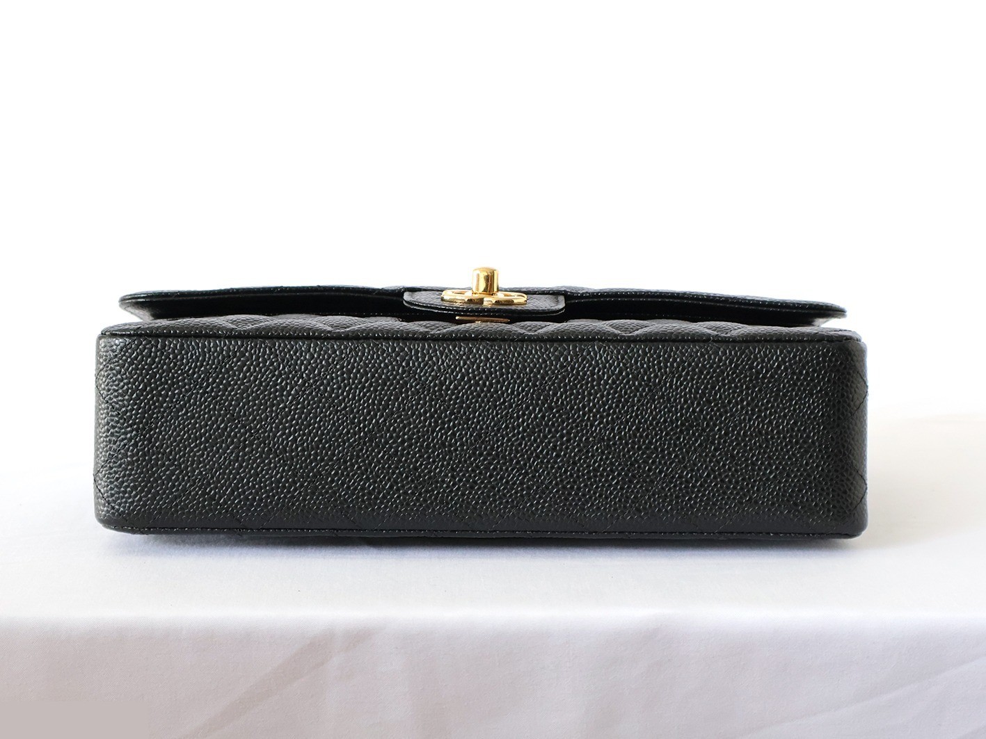 Caviar leather Matelassé 25 Double flap Double chain shoulder bag, black — view 5