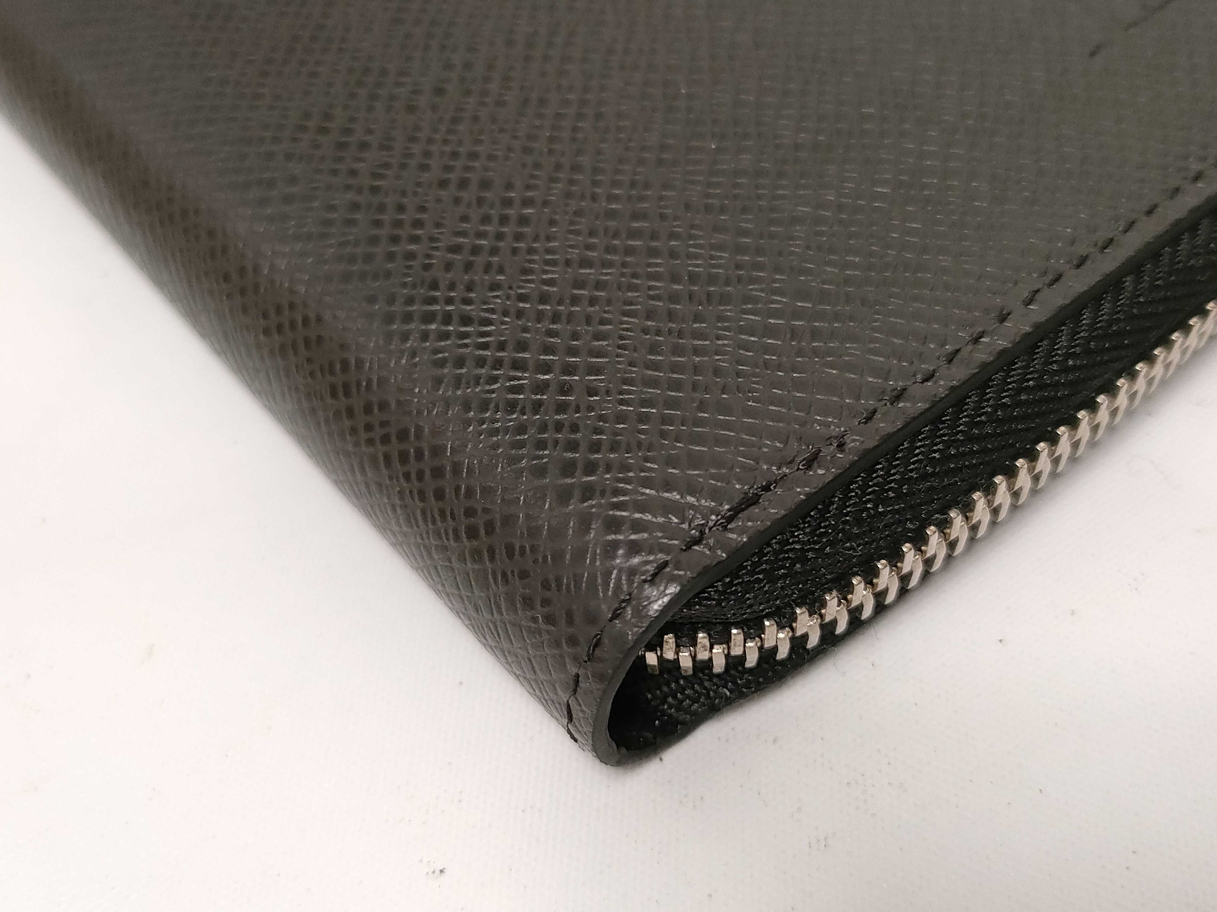 Taiga Vertical Wallet — view 2