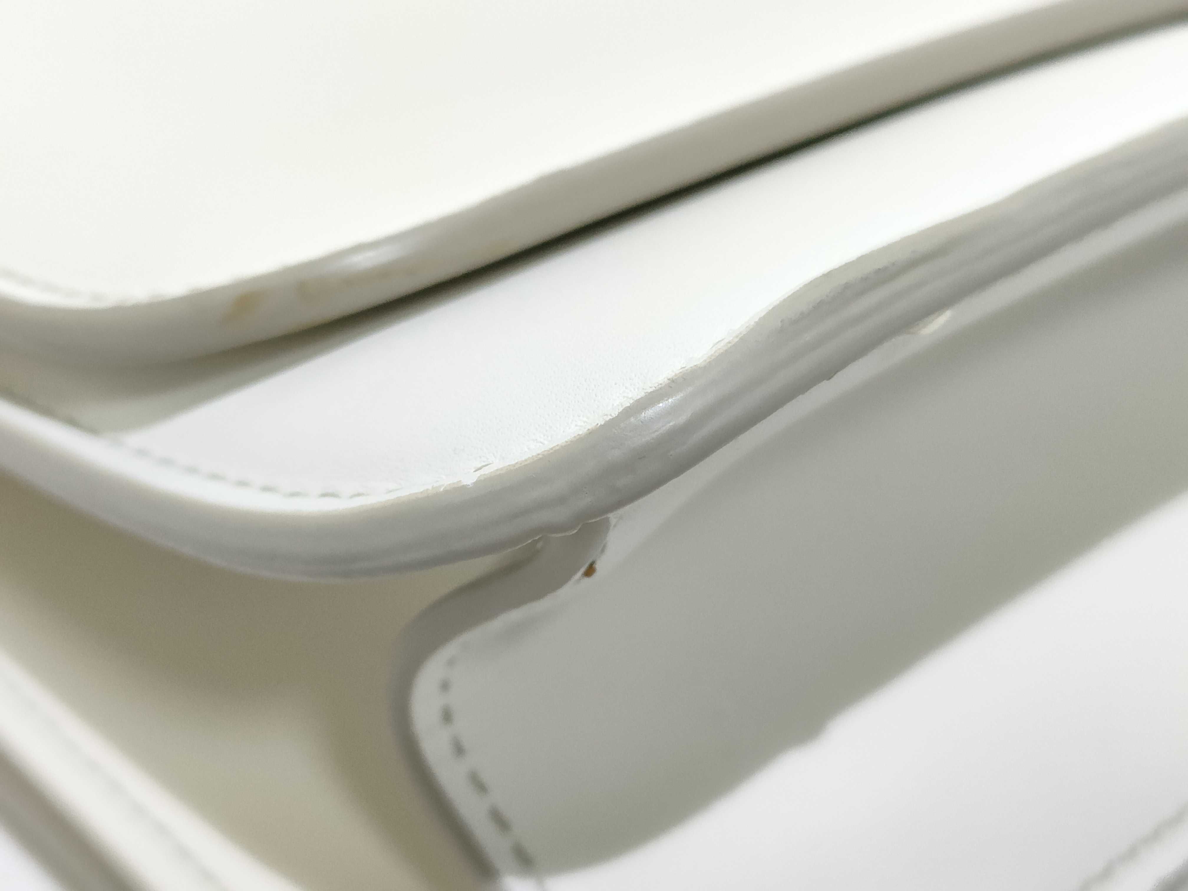 Classic Shoulder Bag — view 6