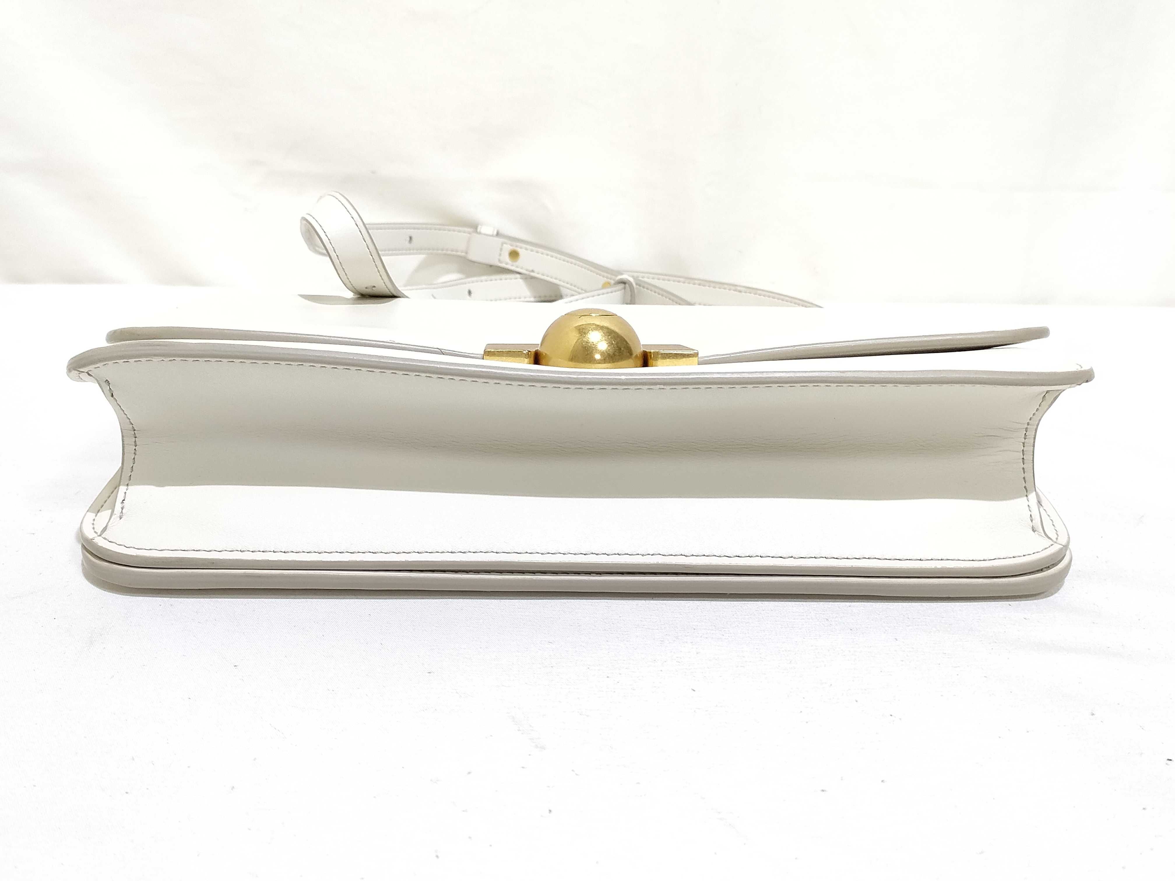 Classic Shoulder Bag — view 7