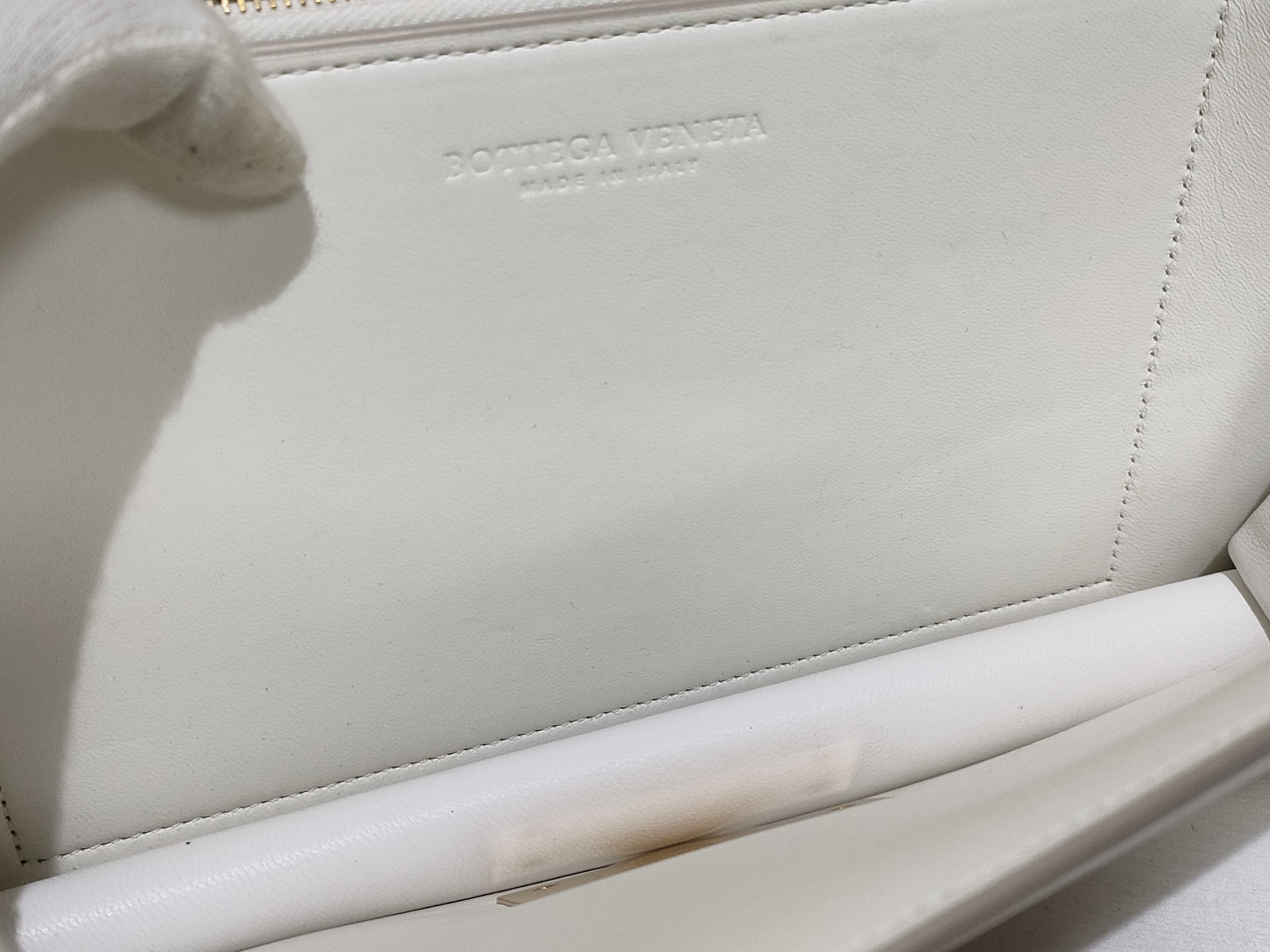 Classic Shoulder Bag — view 8