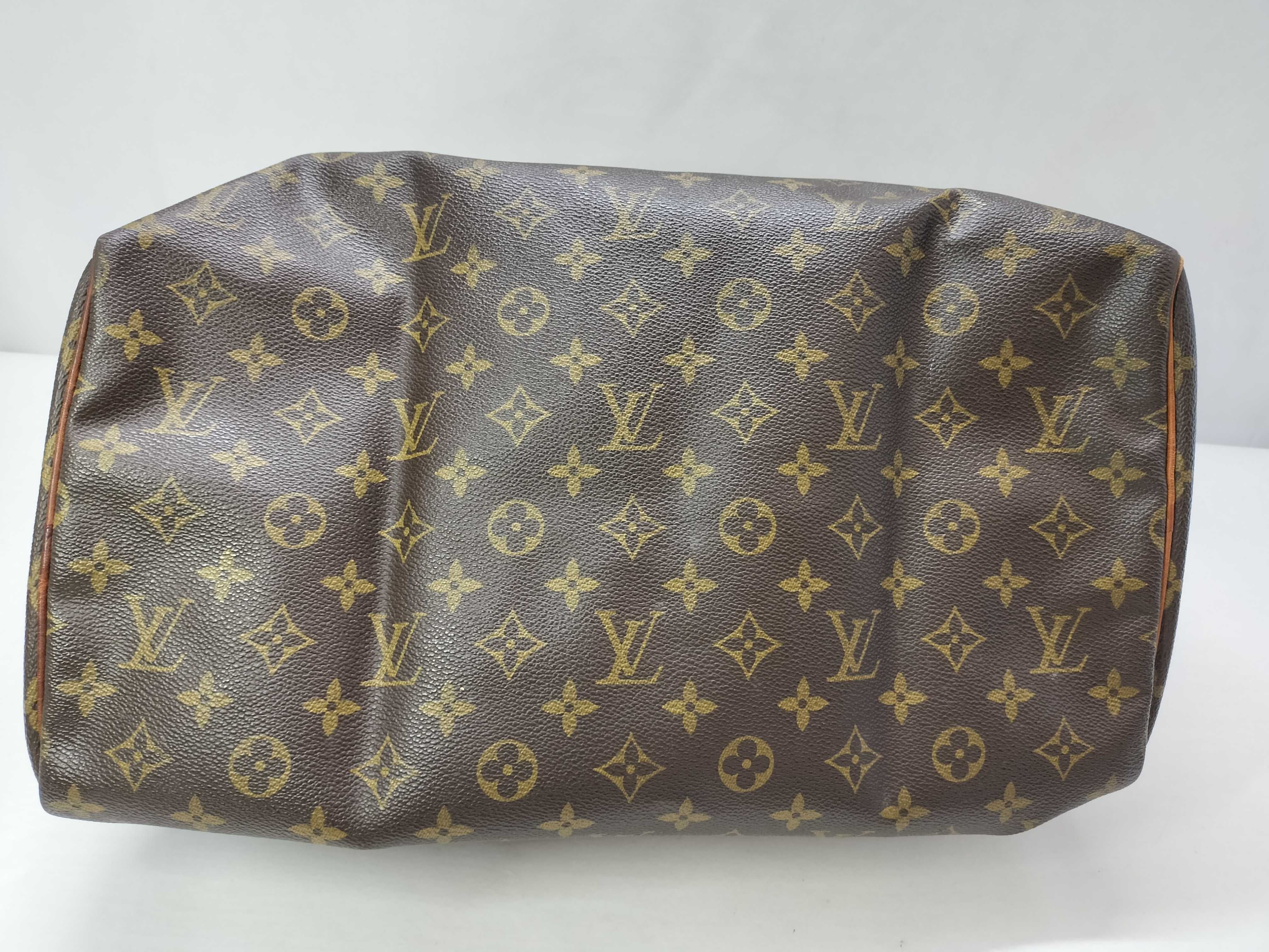 Monogram Louis Vuitton Speedy 40 Handbag — view 15