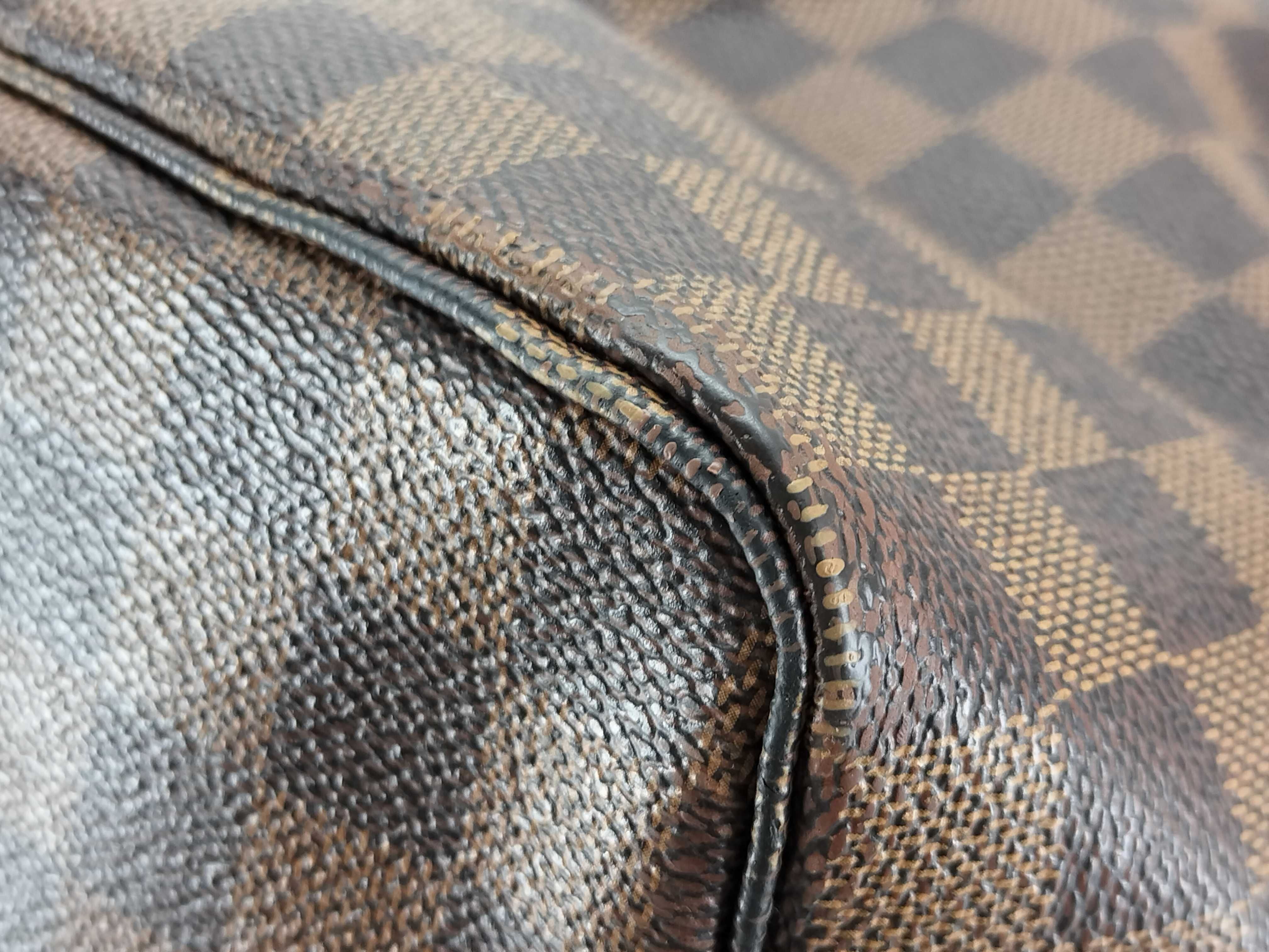 Damier LV Damier Neverfull Tote Bag — view 6