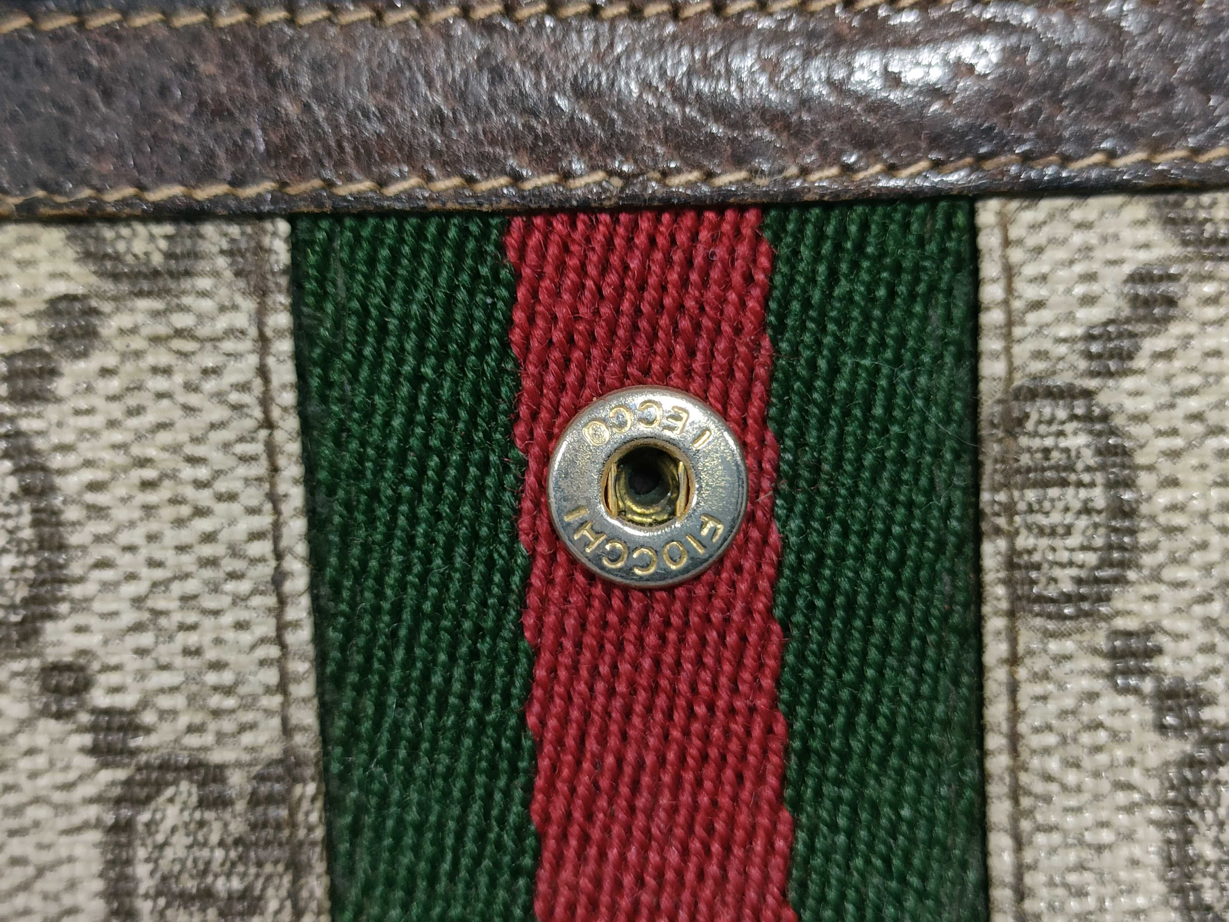 Old Gucci GG Supreme Sherry Line Clasp Wallet — view 8