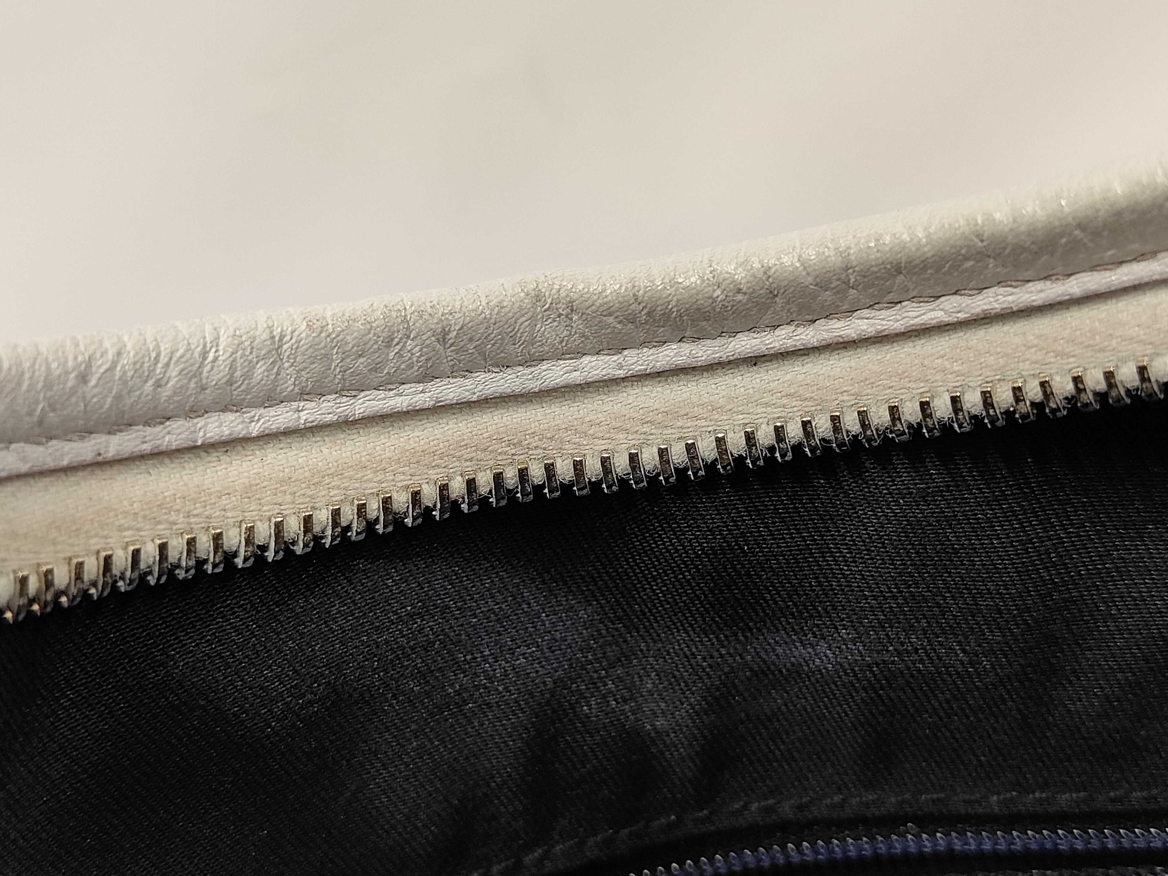 Abbey Leather Handbag — view 10