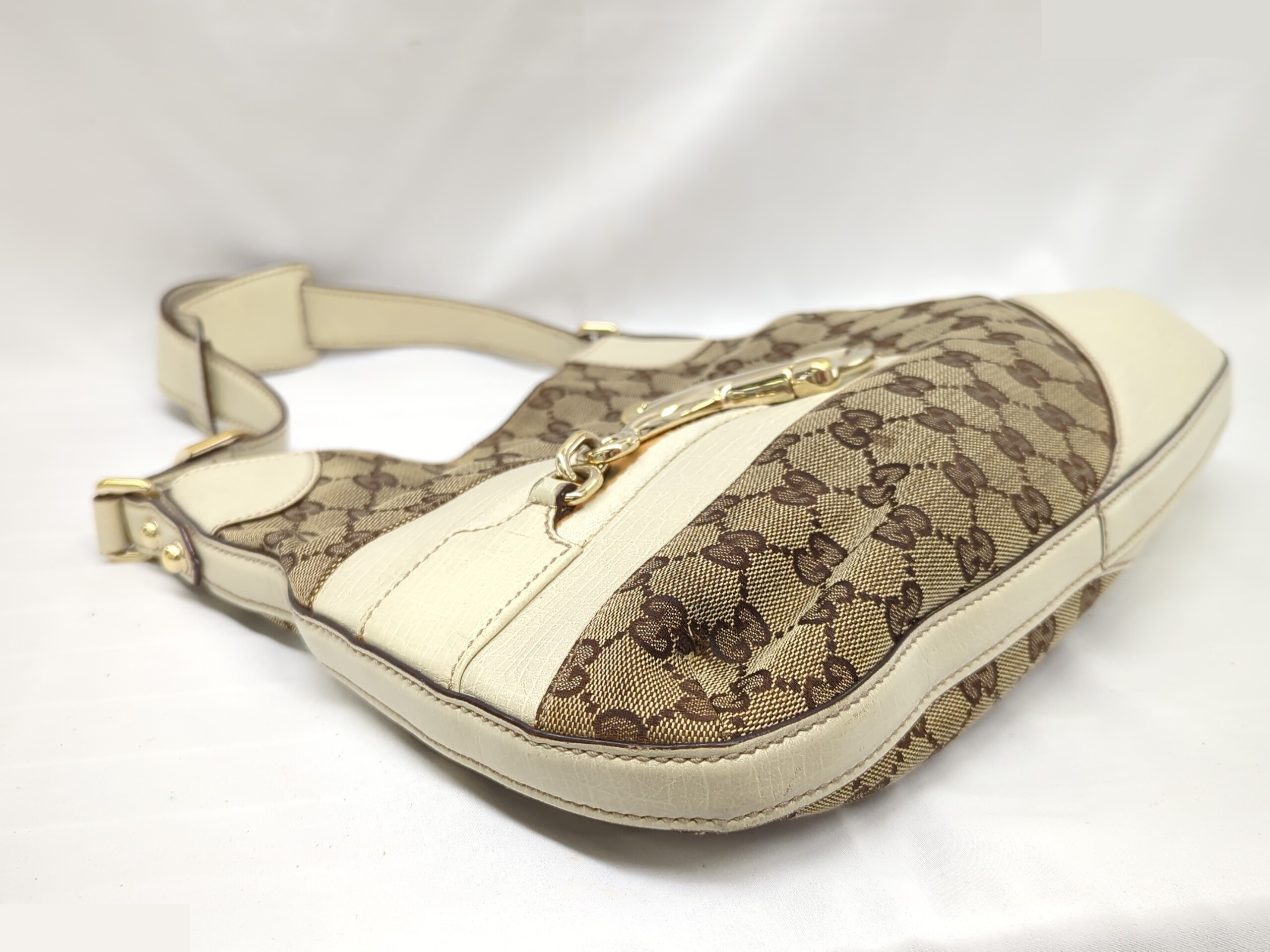 GG Canvas (Bag) - Shoulder Bag — view 3