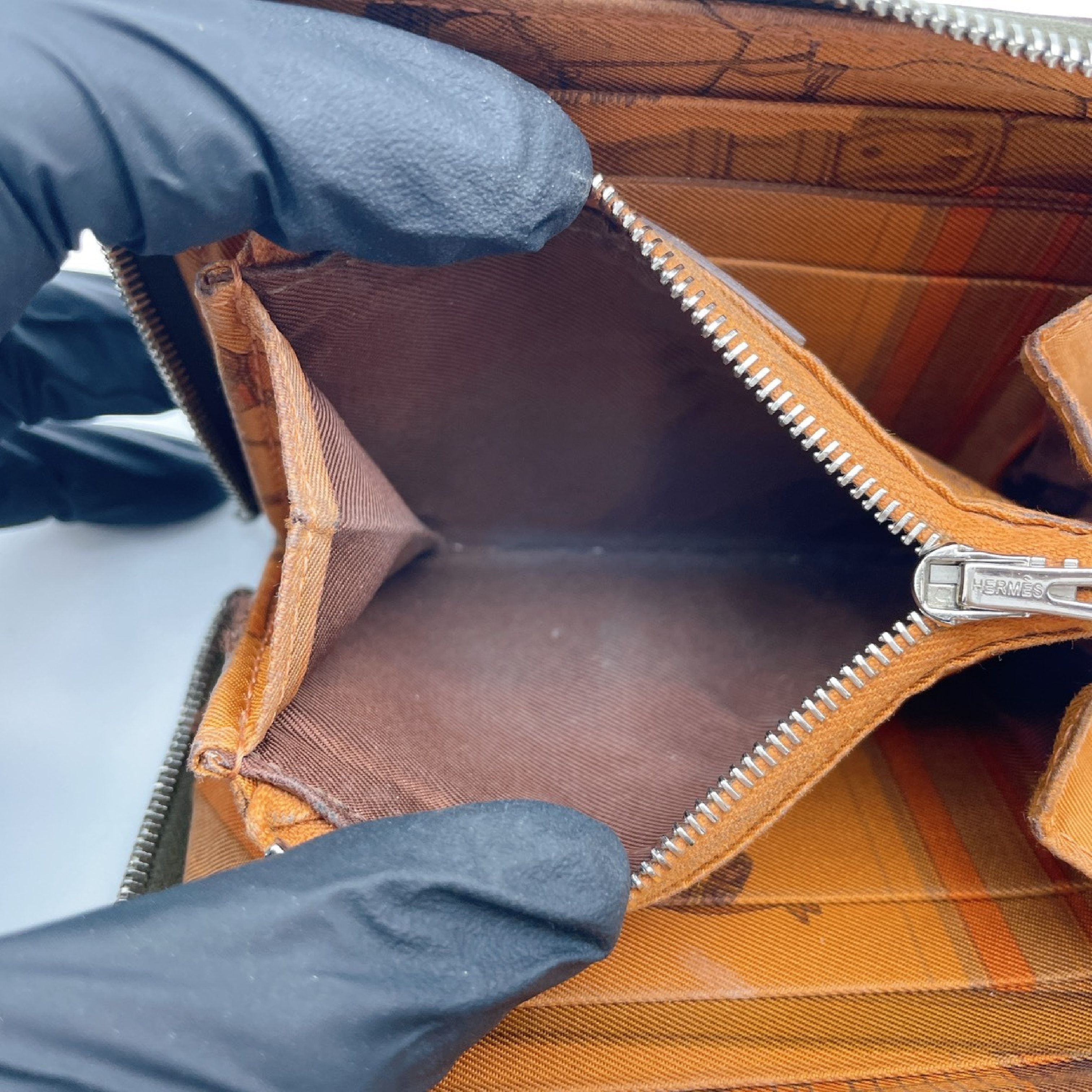Azap Compact Silk In N Coin Case — view 14