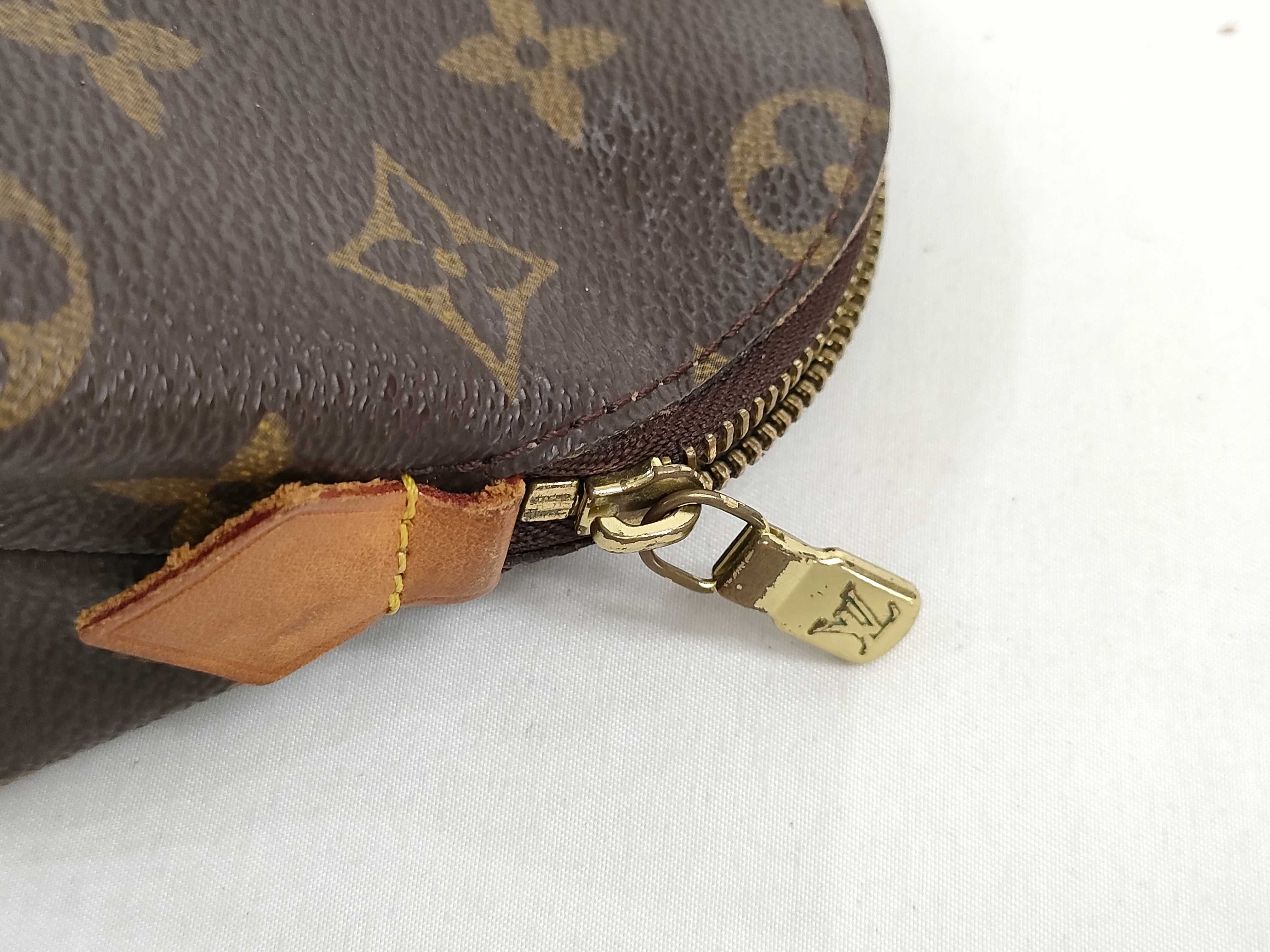 Monogram Louis Vuitton Monogram Round Zipper Pouch — view 11