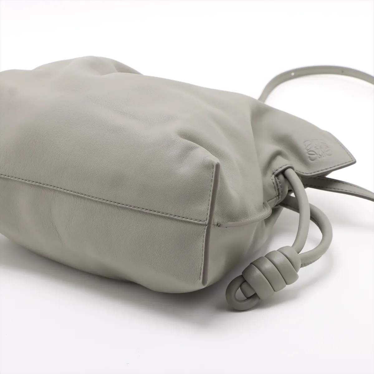 Flamenco Clutch Leather Shoulder Bag Gray — view 3