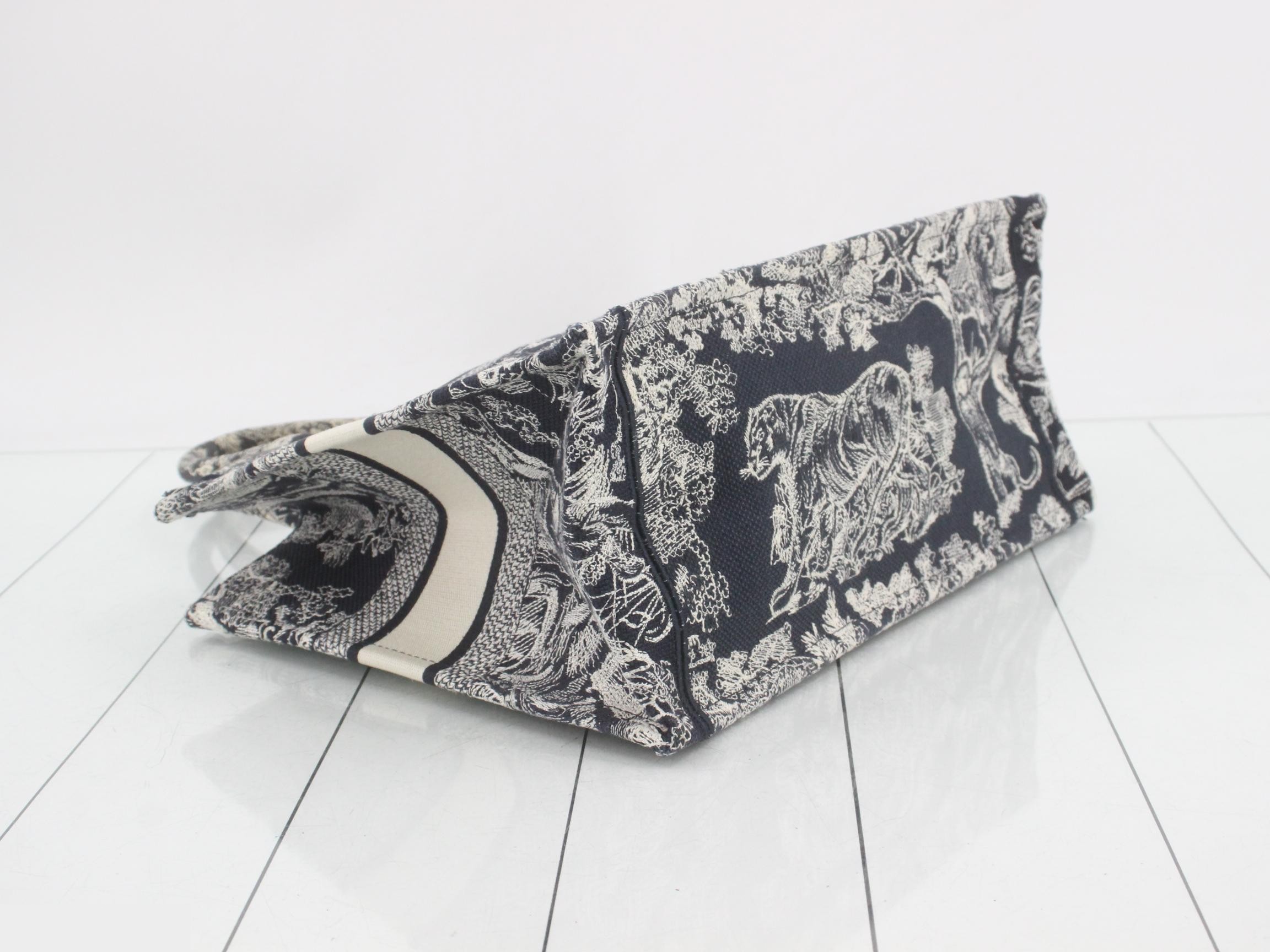 Book Tote Toile de Jouy Reverse — view 5