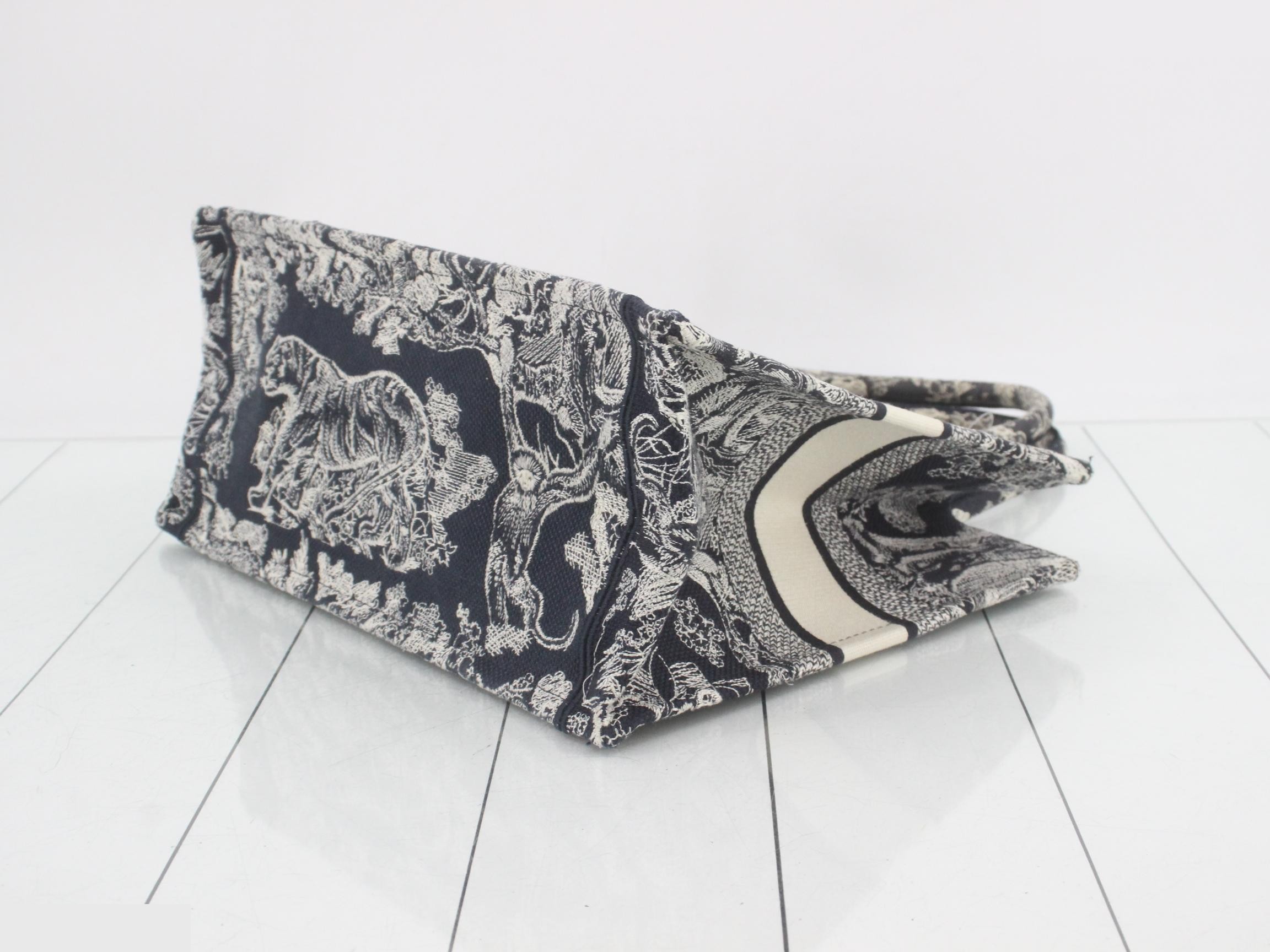 Book Tote Toile de Jouy Reverse — view 6