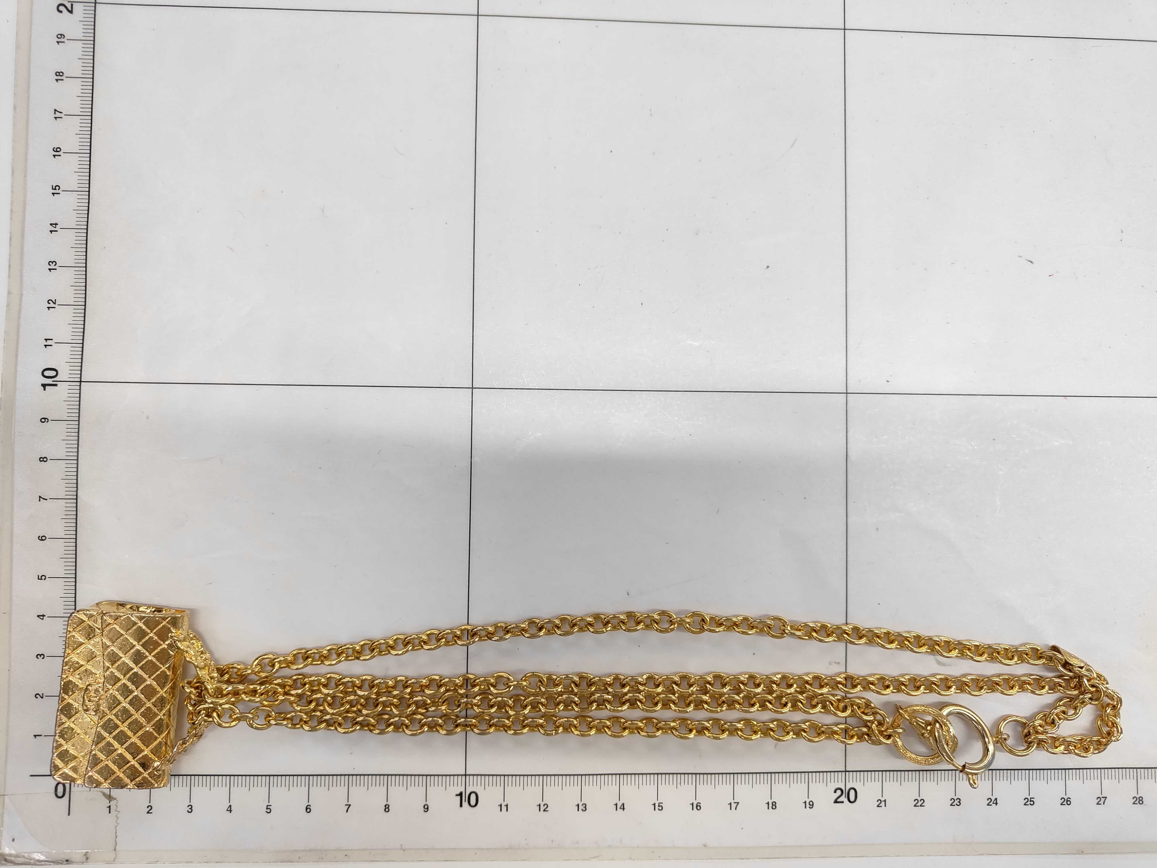 Matelassé bag necklace — view 6