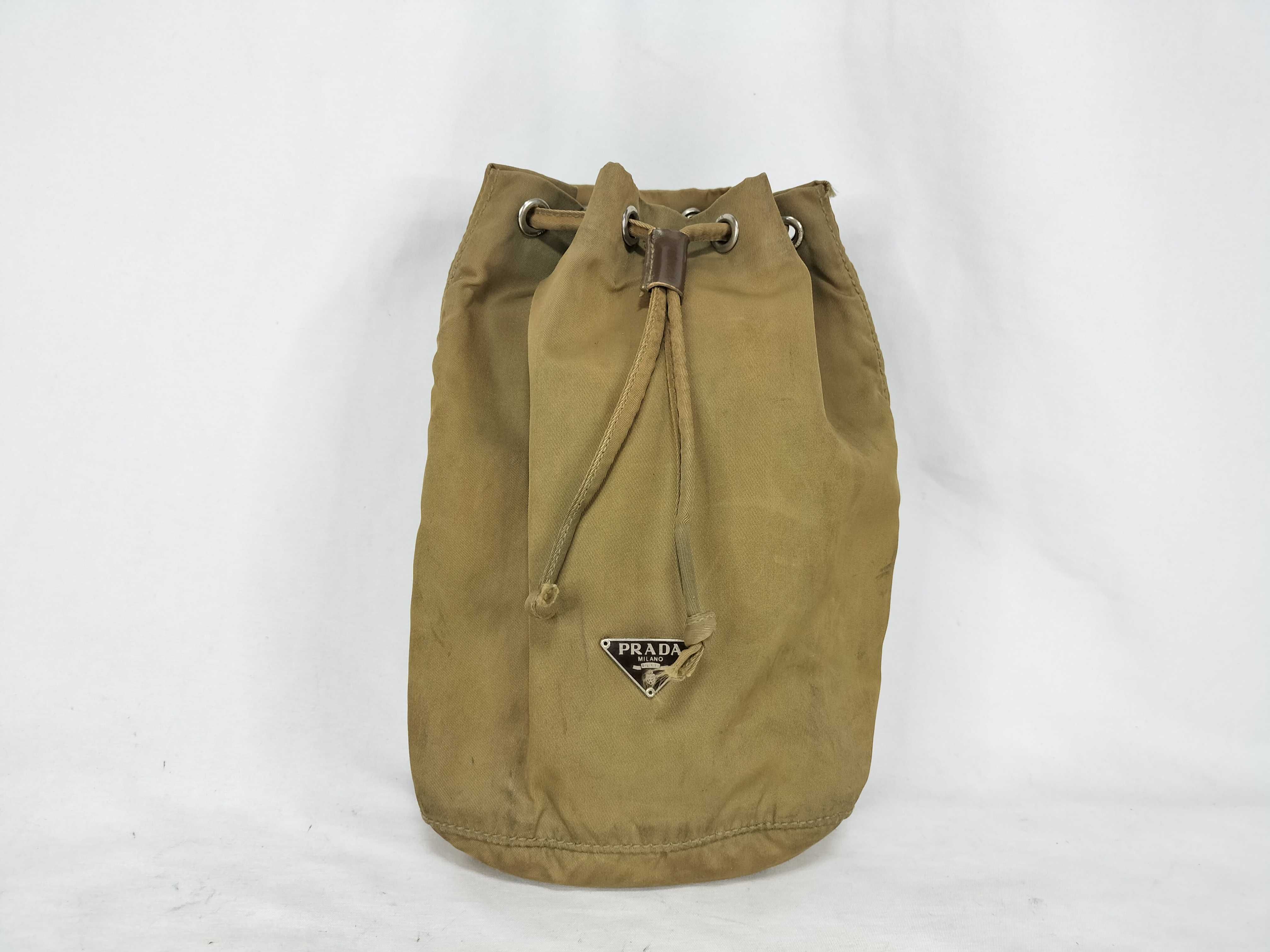 nylon drawstring pouch, khaki.