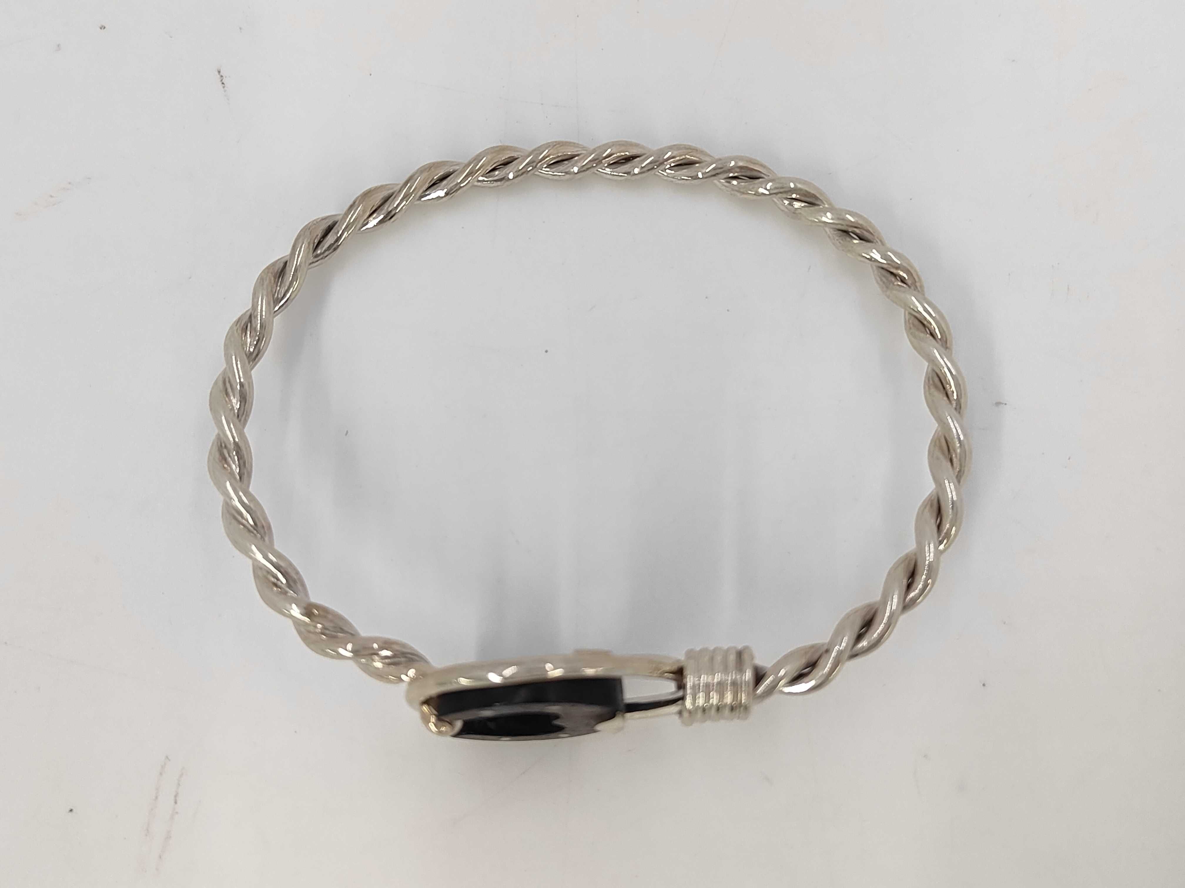 Extremely Rare Item: Gucci Bangle, Ebony Twist Wire, Silver, Size 18, Bracelet/Bangle — view 2