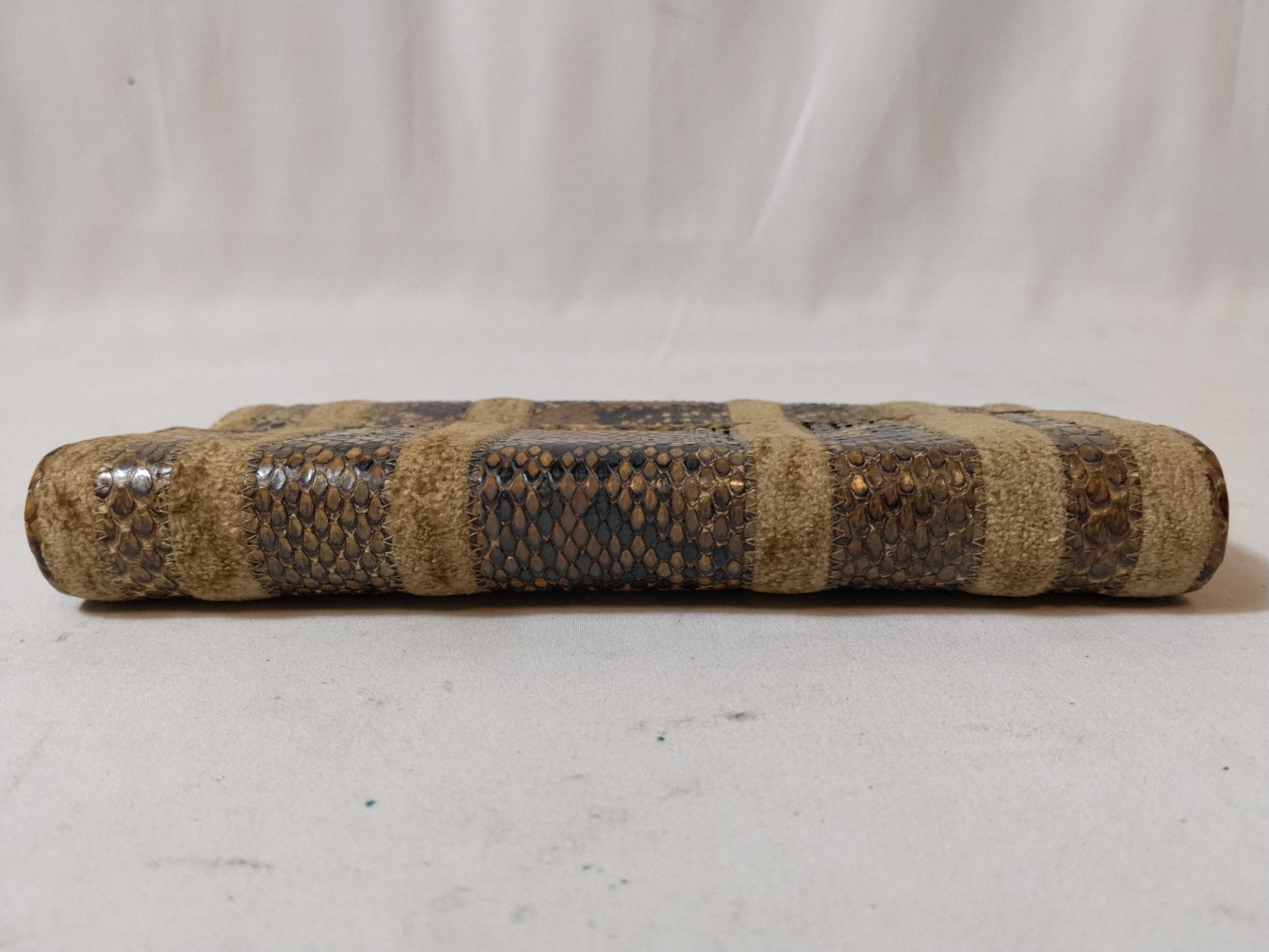 Exotic Wallet — view 6