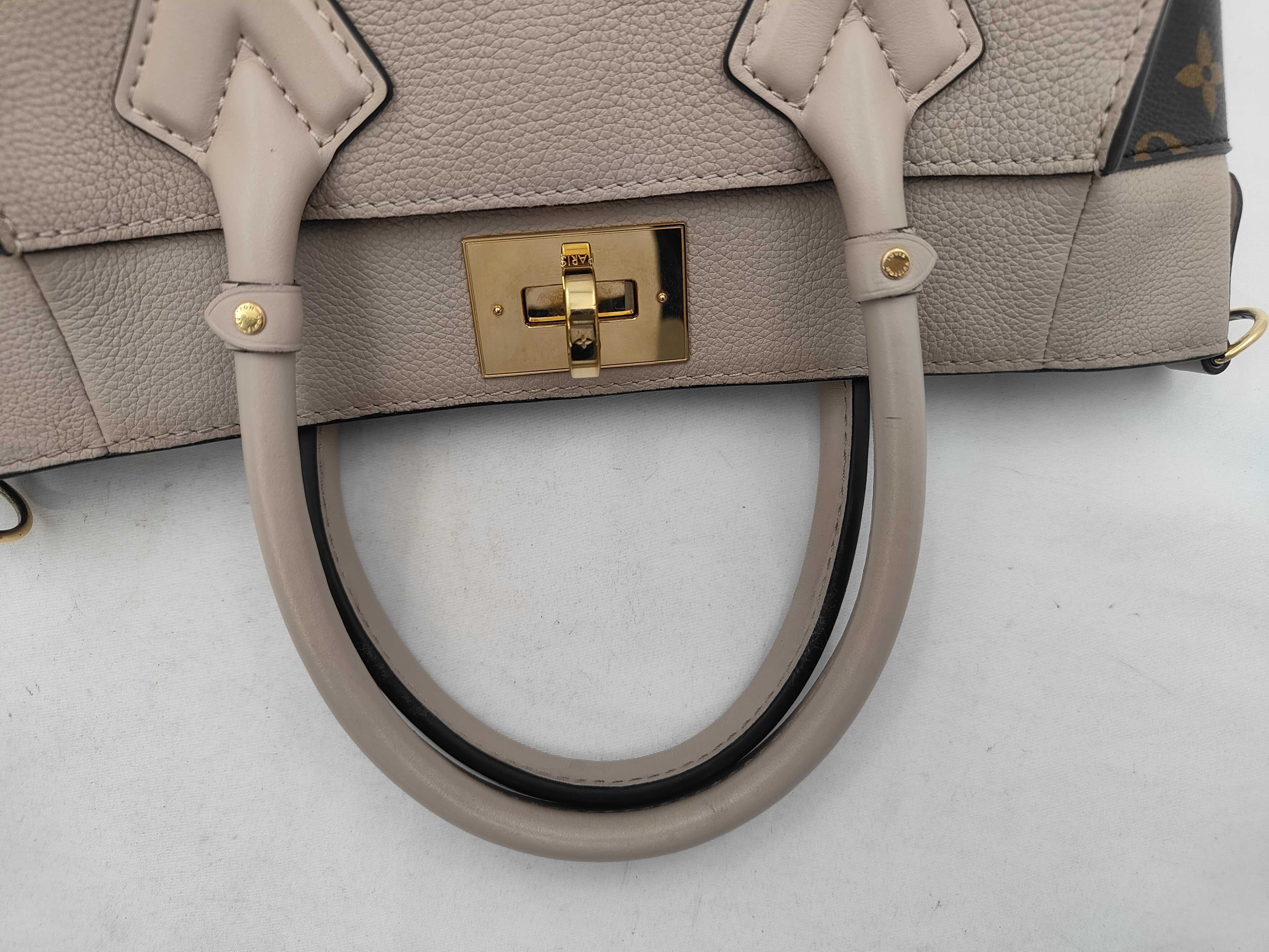 On My Side PM 2-Way Shoulder Leather Handbag — view 3