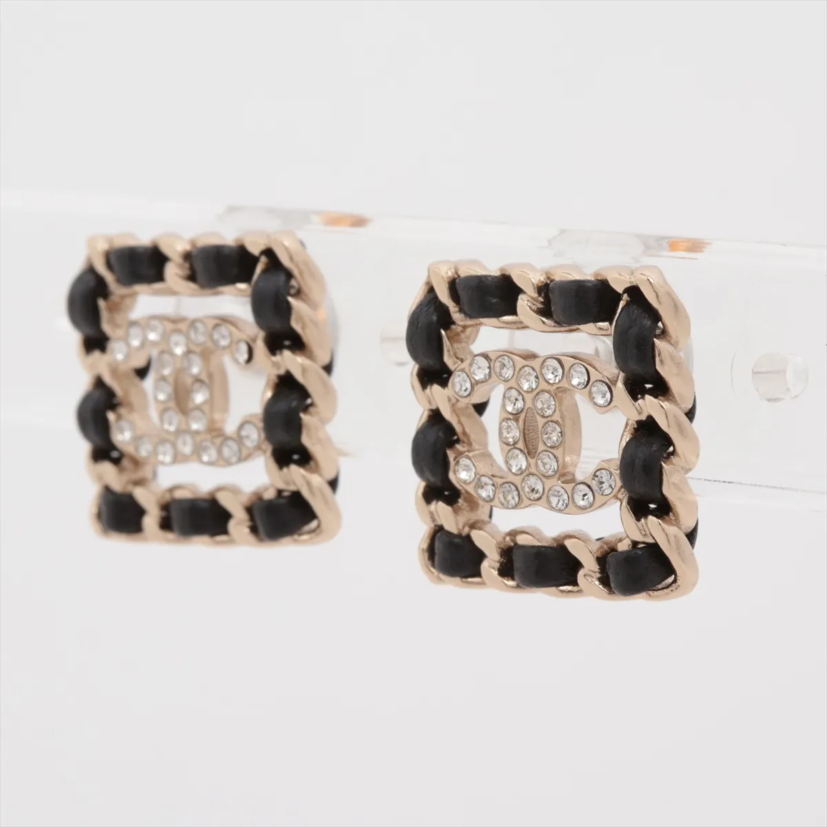Coco Mark B20B Earrings (Pair) GP x Rhinestone x Leather Black x Gold — view 3