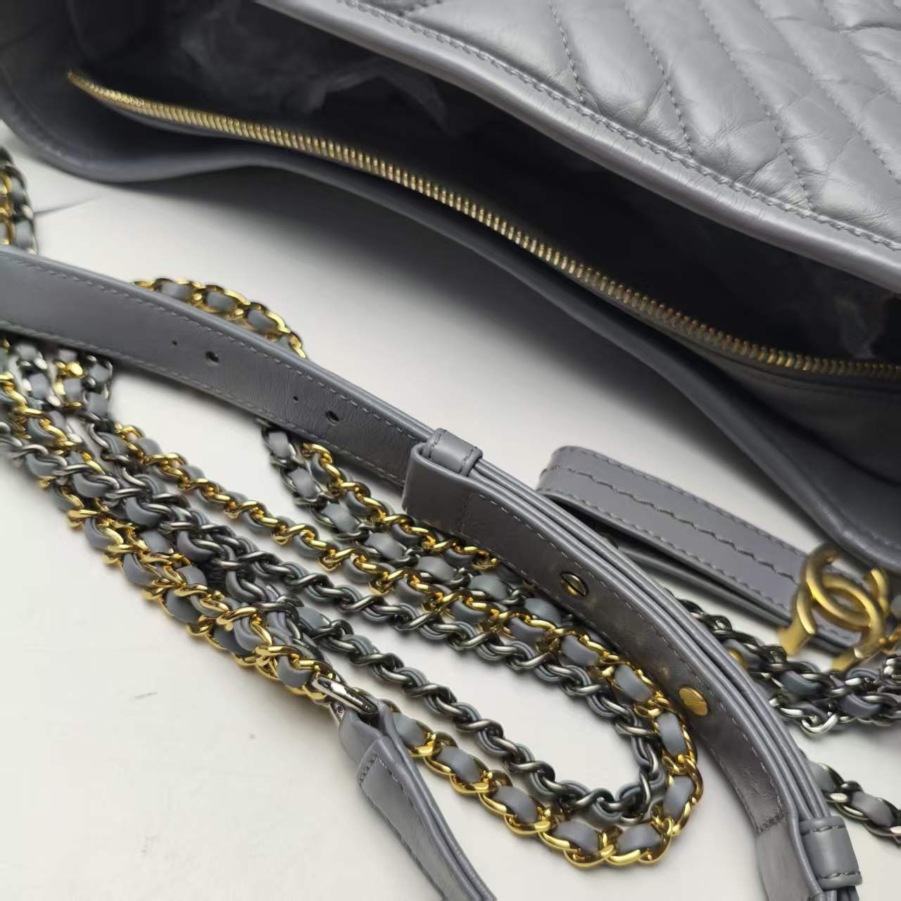 【*Shipped from: China*】CHANEL Gabrielle Leather Shoulder Bag 29130076 — view 15