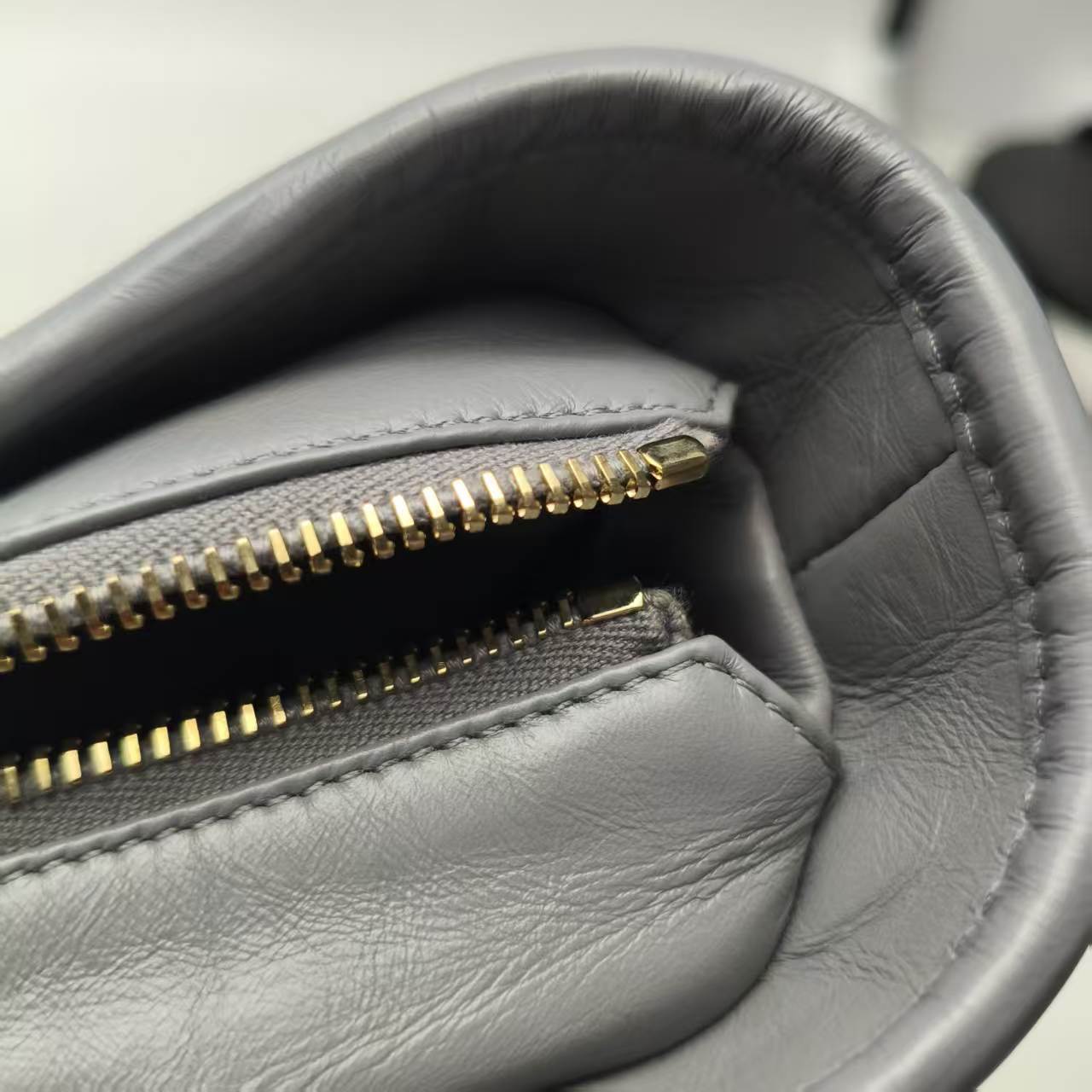 【*Shipped from: China*】CHANEL Gabrielle Leather Shoulder Bag 29130076 — view 9
