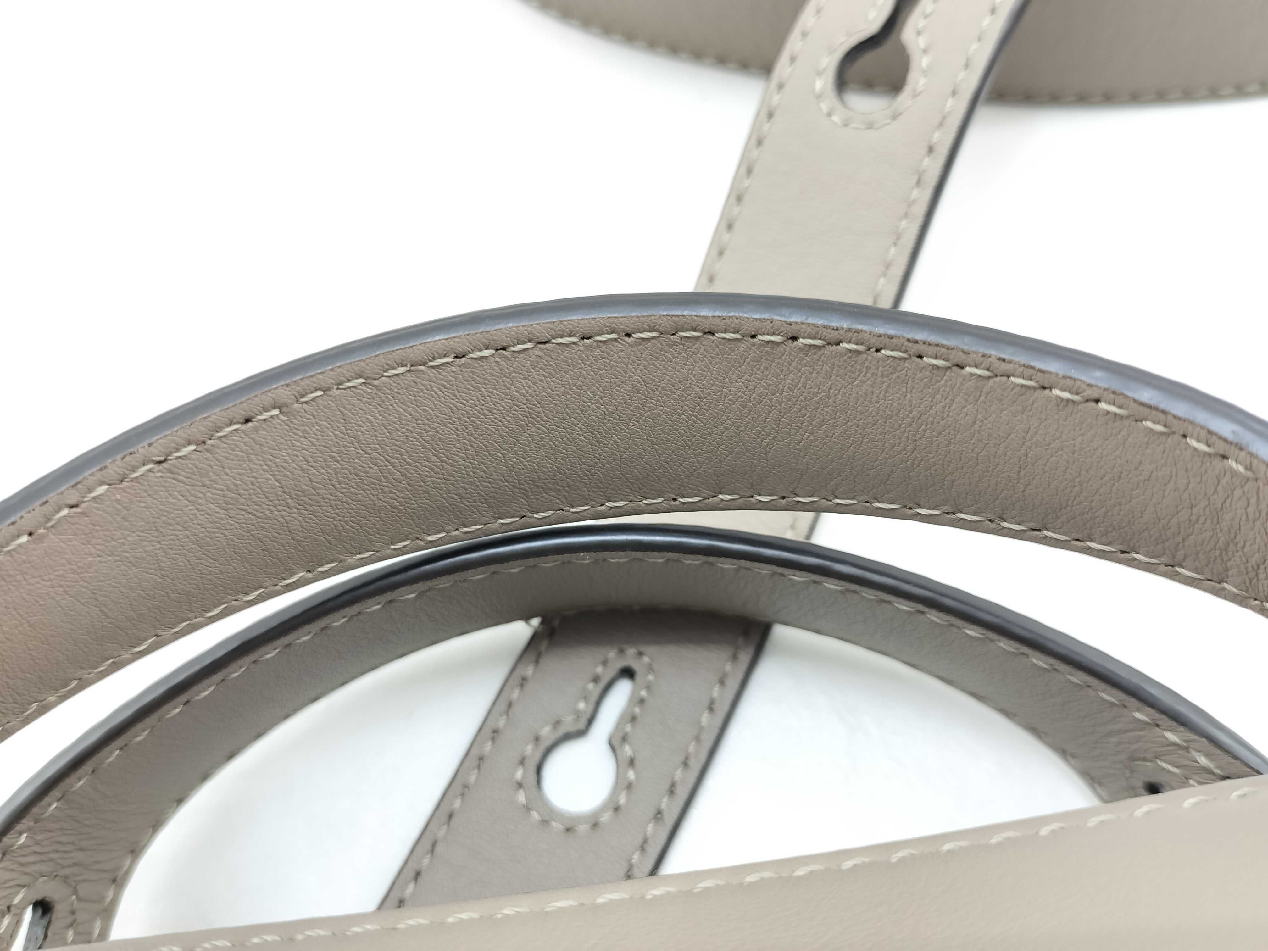 2-way handbag with bag and card slots. — view 4