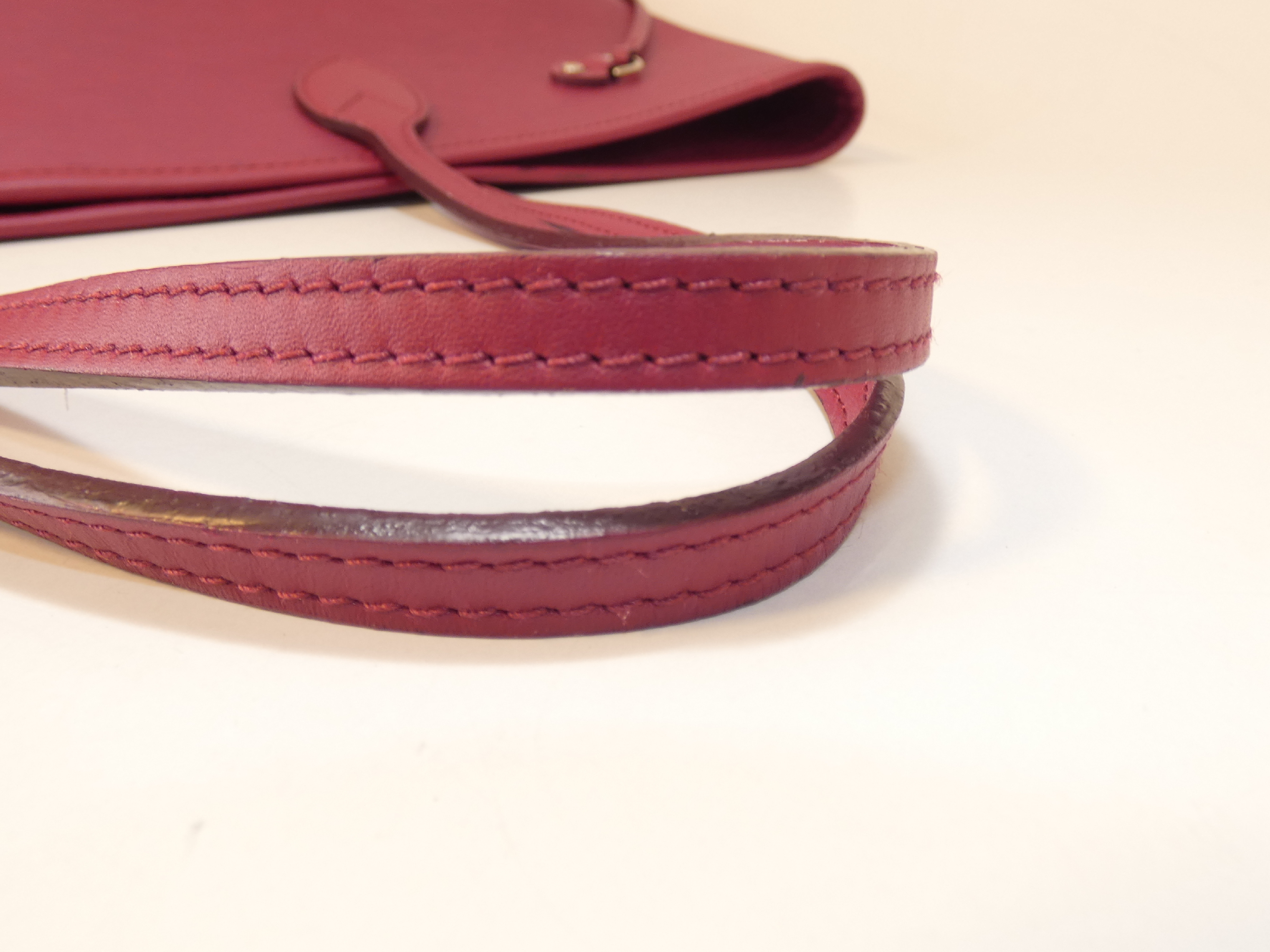 Neverfull Epi Tote Bag with Pouch — view 5