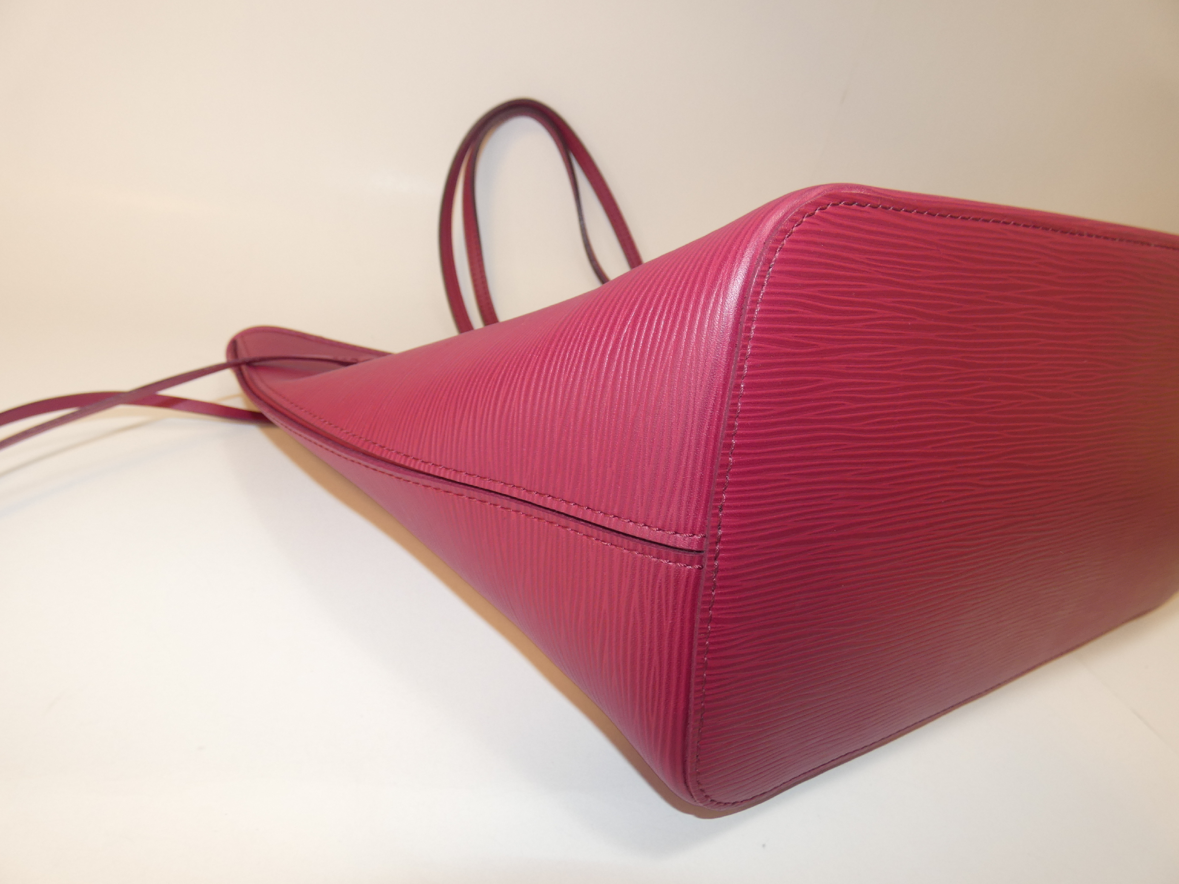 Neverfull Epi Tote Bag with Pouch — view 7