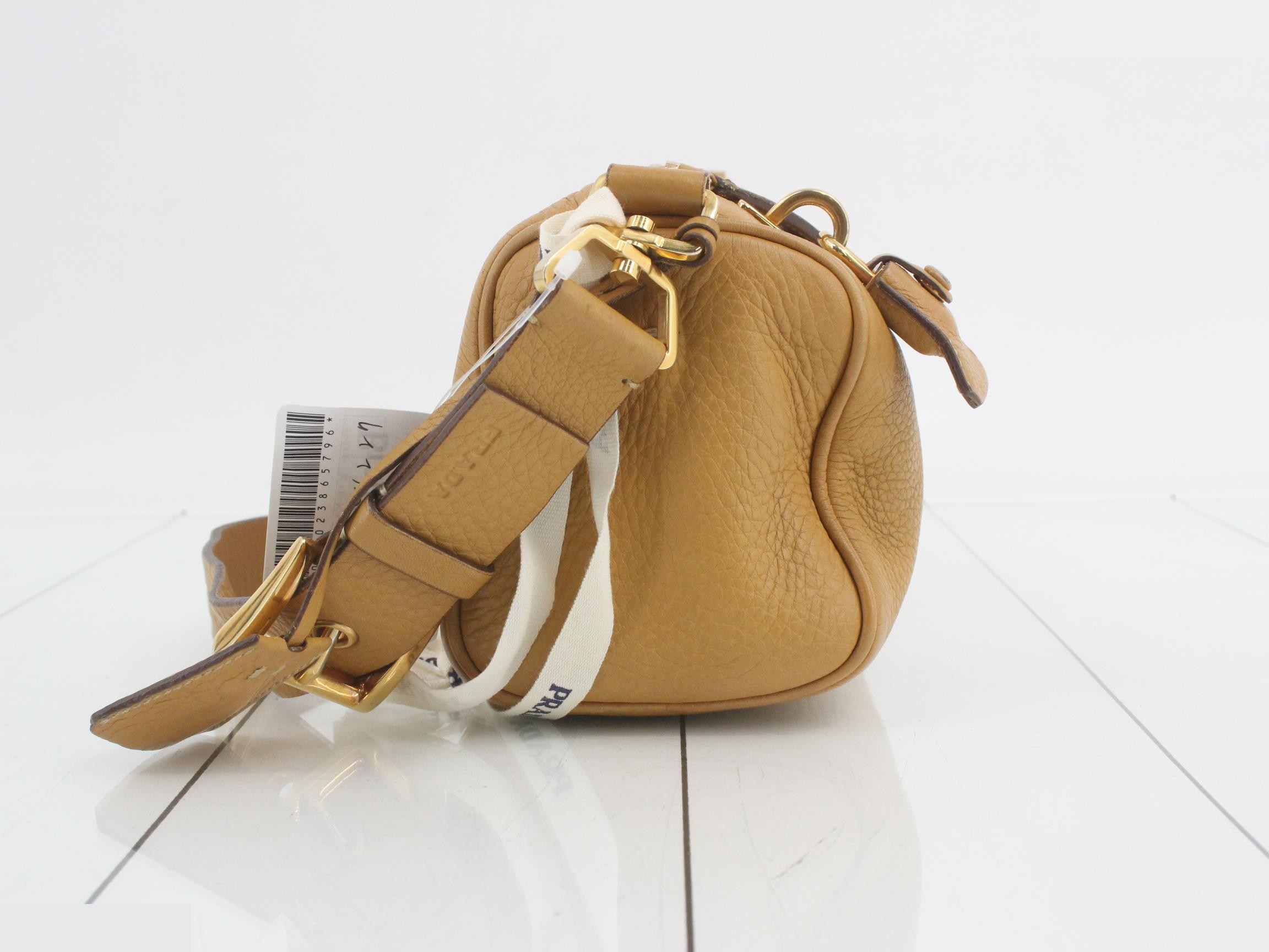 Vitello Shoulder Bag — view 4