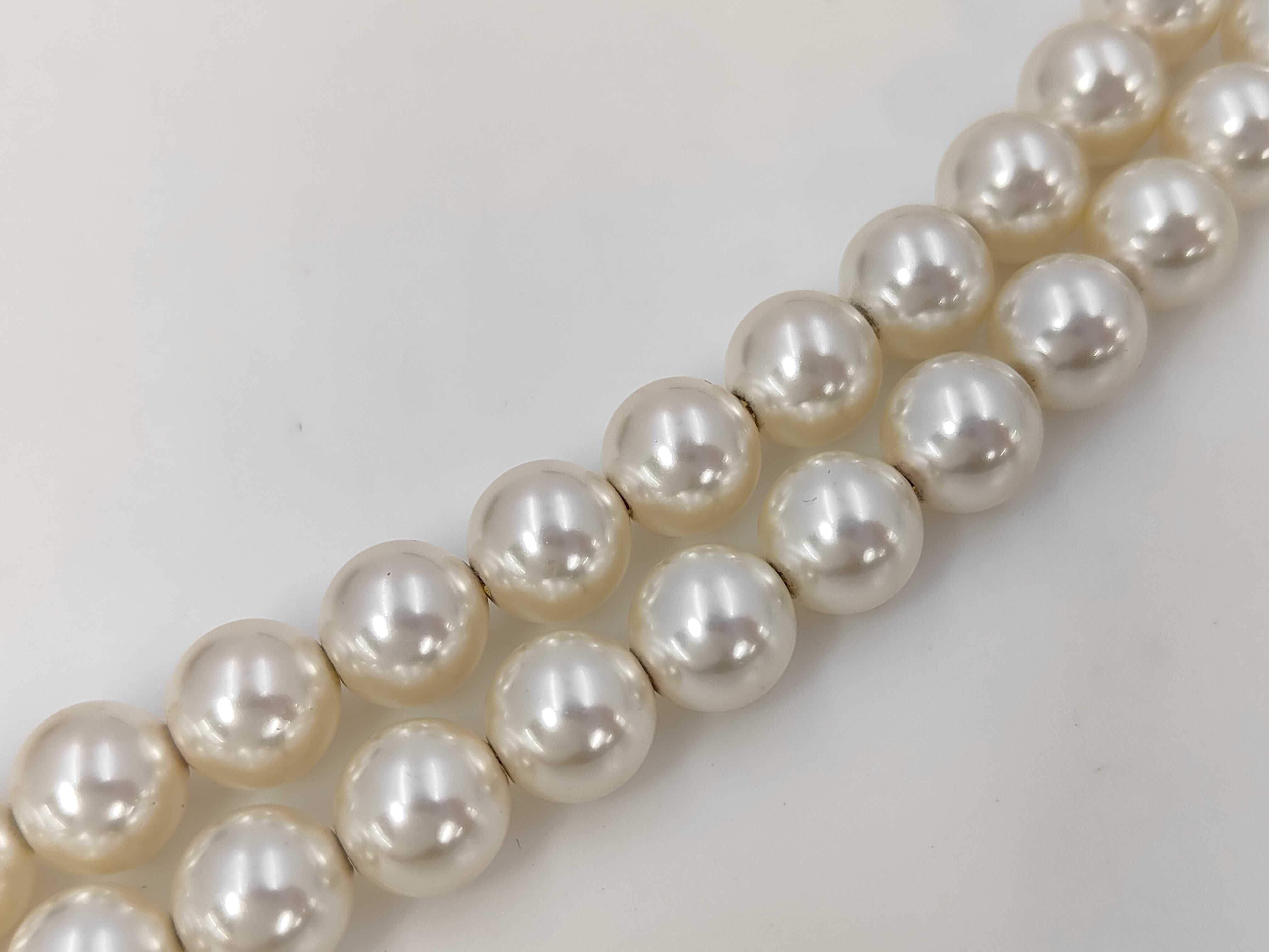 Pearl Matelassé Chain Shoulder Bag — view 6