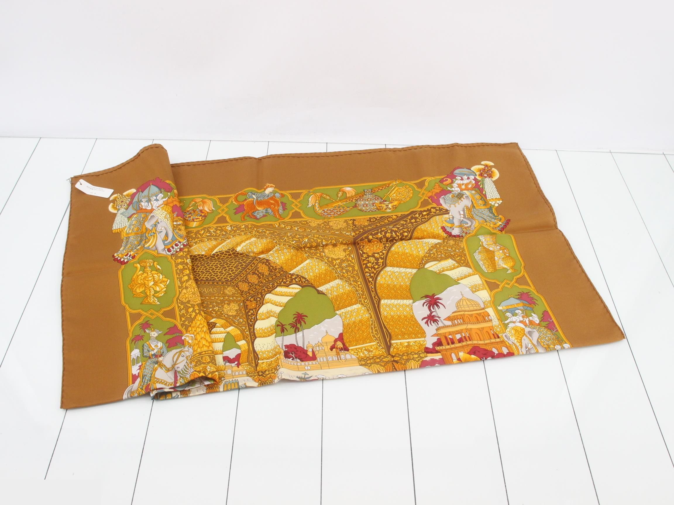 Carre 90 "The Splendor of the Maharaja" Silk Brown x Multi Label/Box Included — view 3