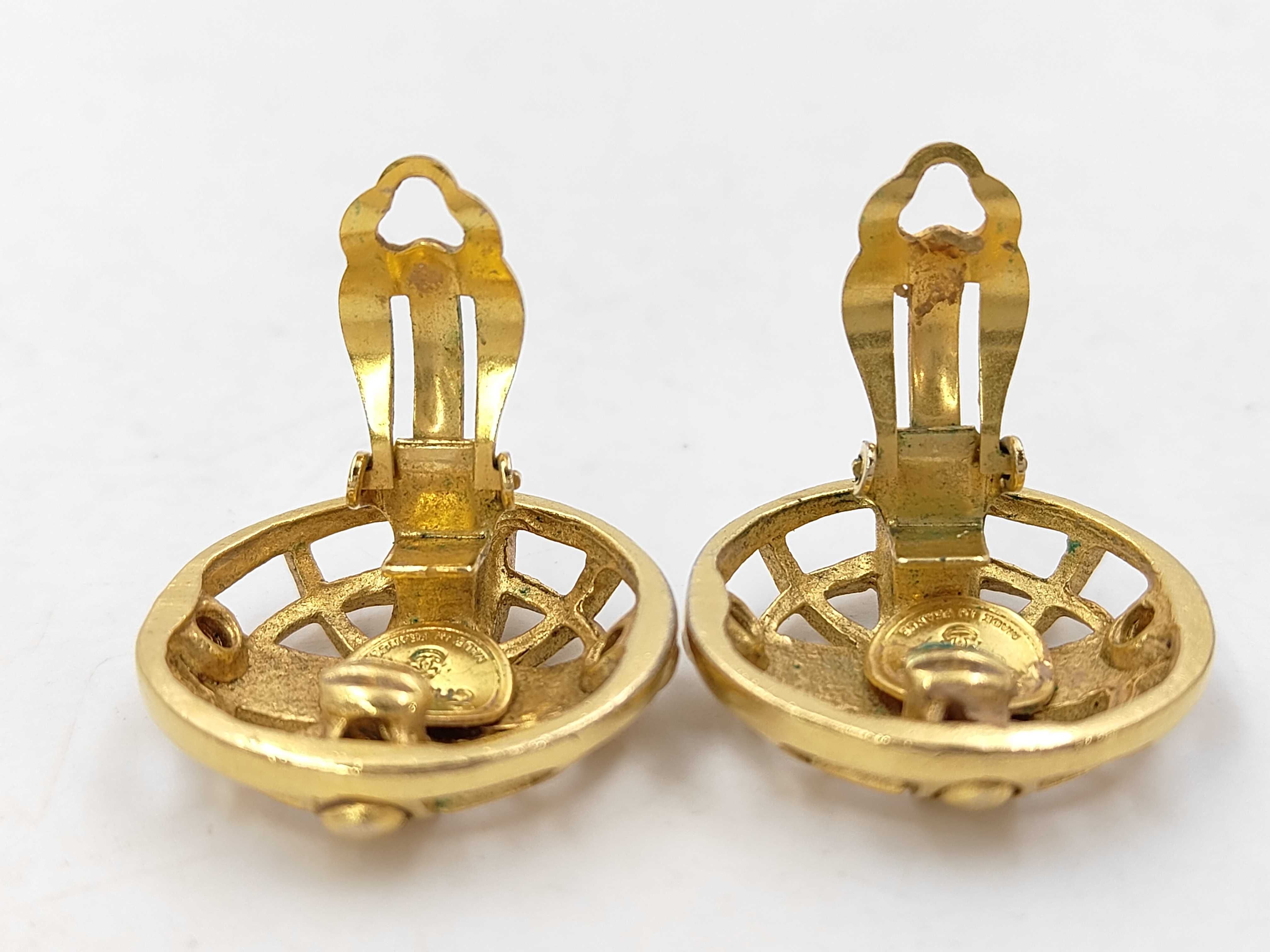 earrings — view 4