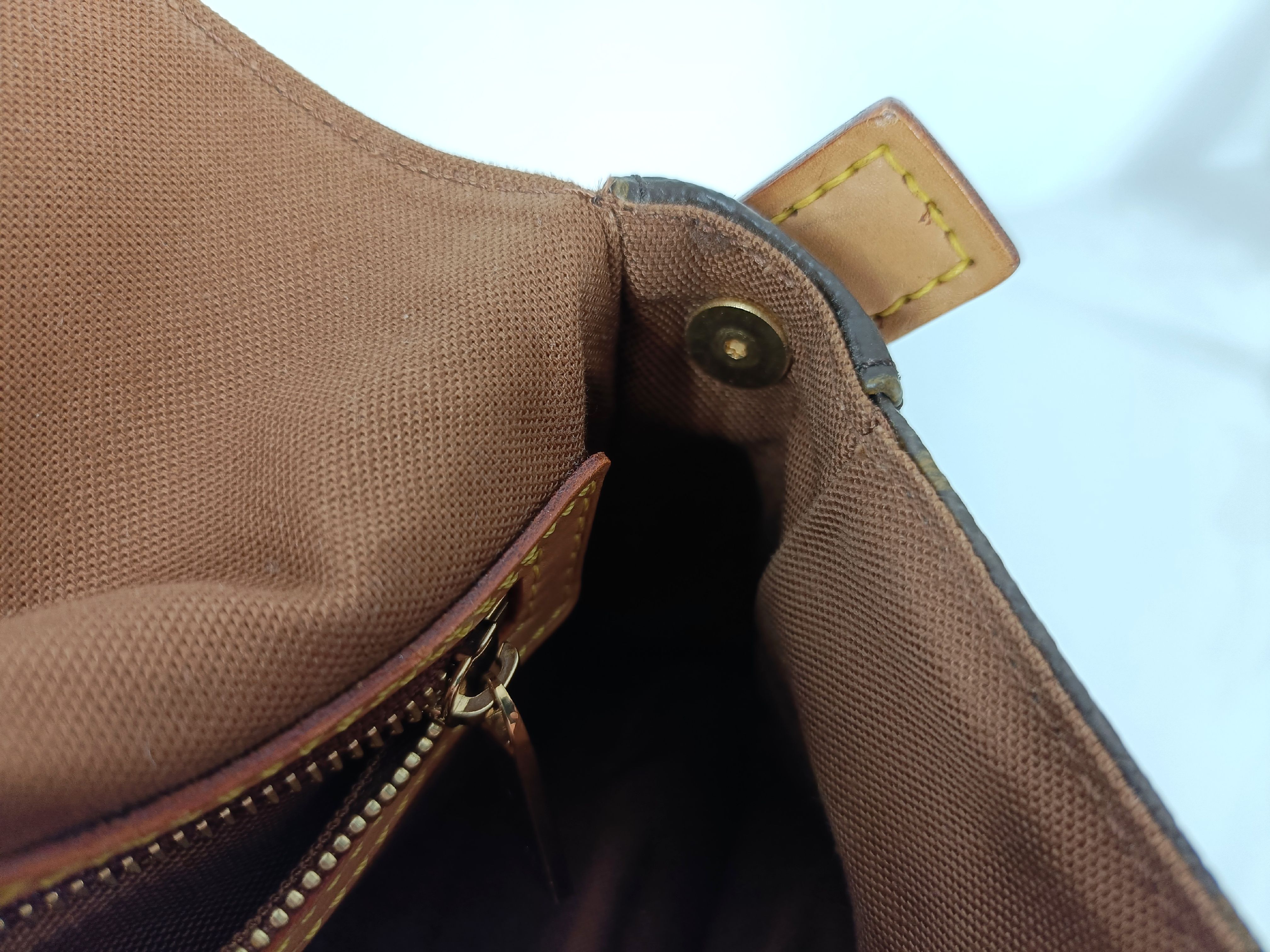 Monogram Mini Looping Handbag M51147 MI0031 Brown — view 9