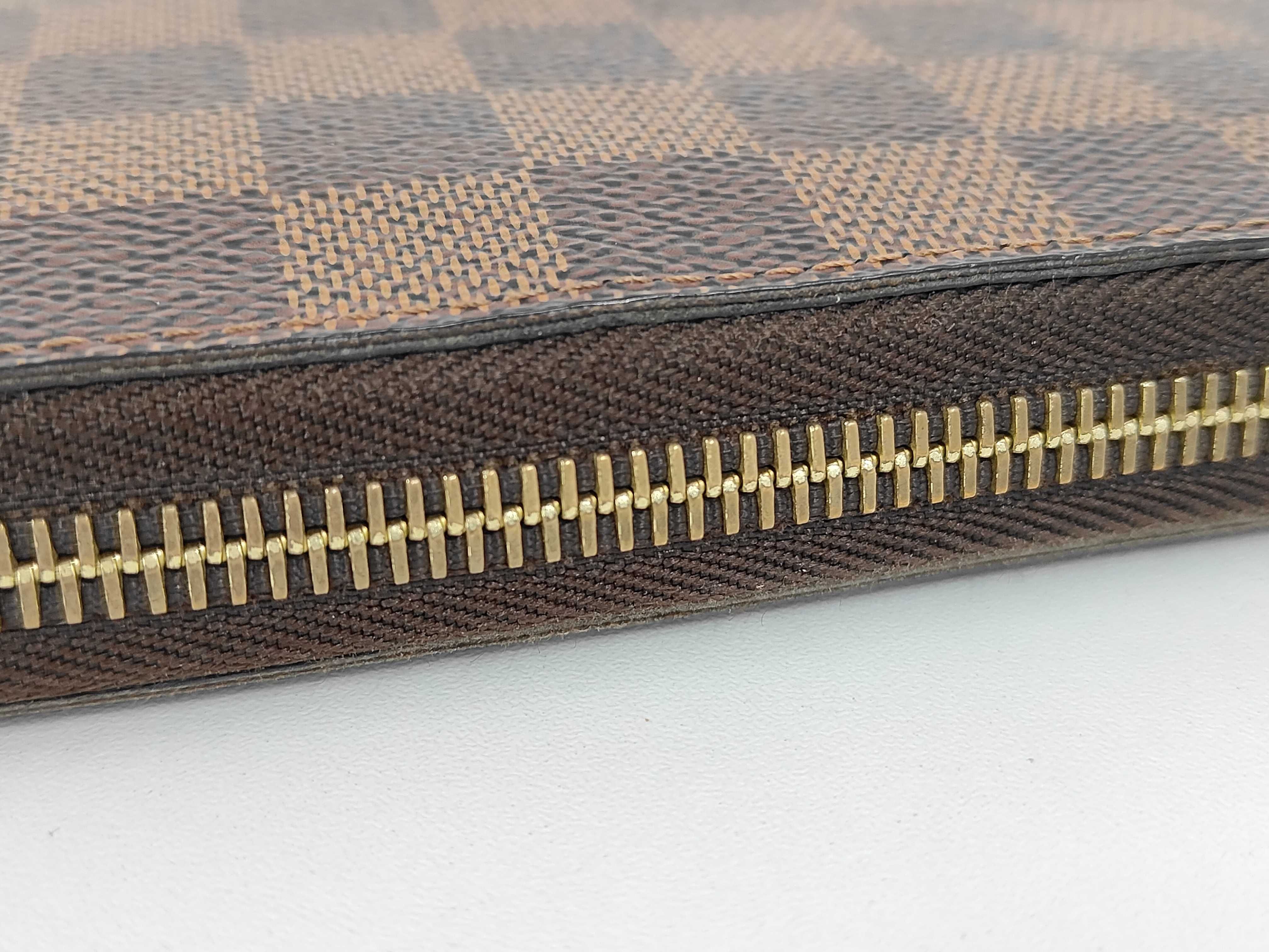 Damier Zippy Wallet — view 4