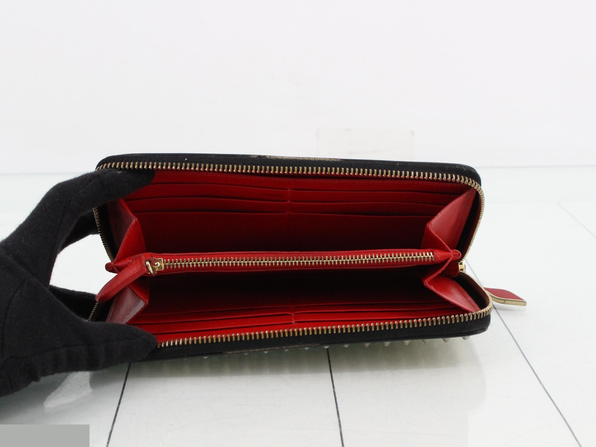 Other lines: Bags and Wallets — view 4