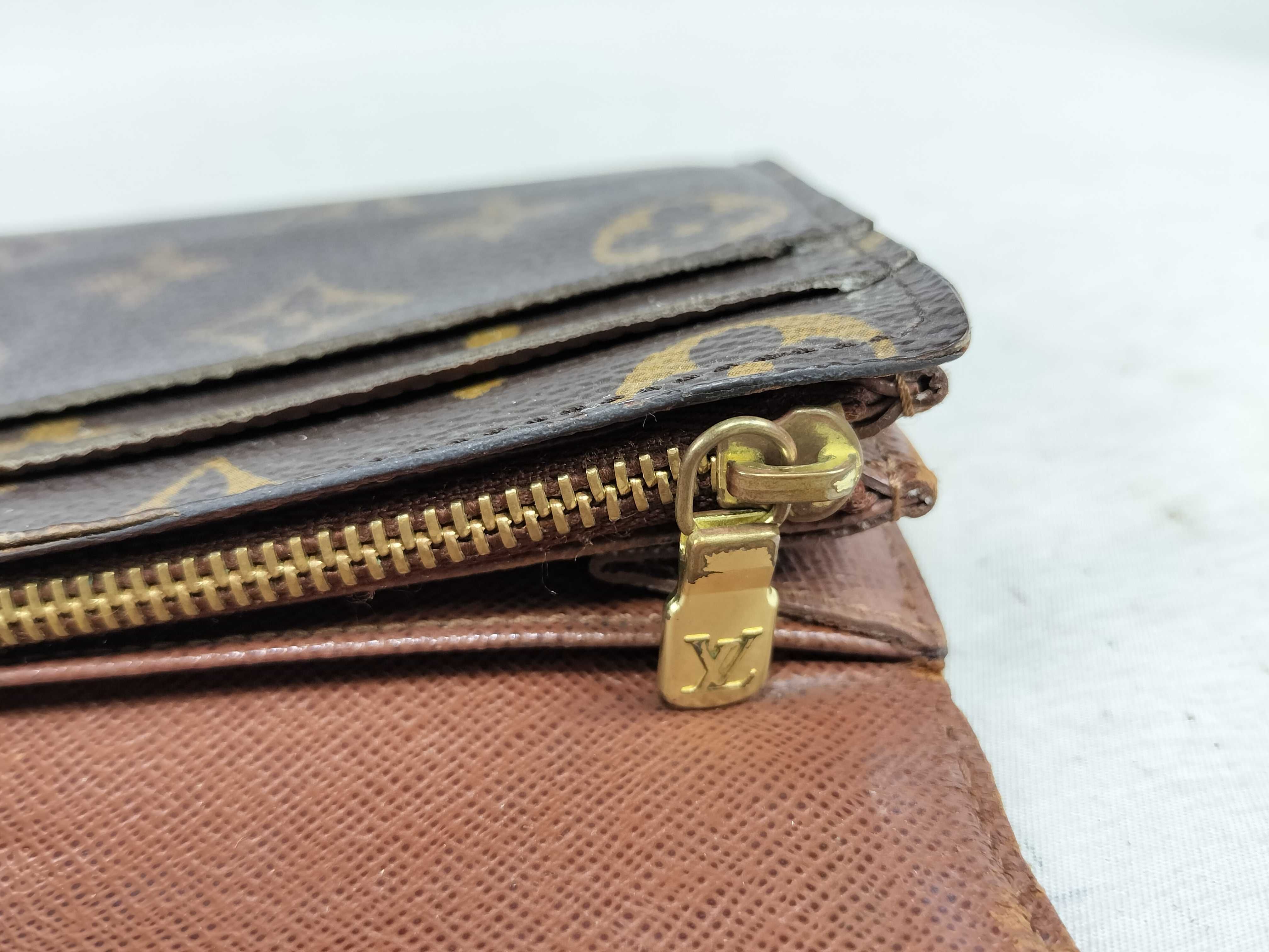 Monogram Louis Vuitton Monogram Portefeuille Sarah Long Wallet — view 8