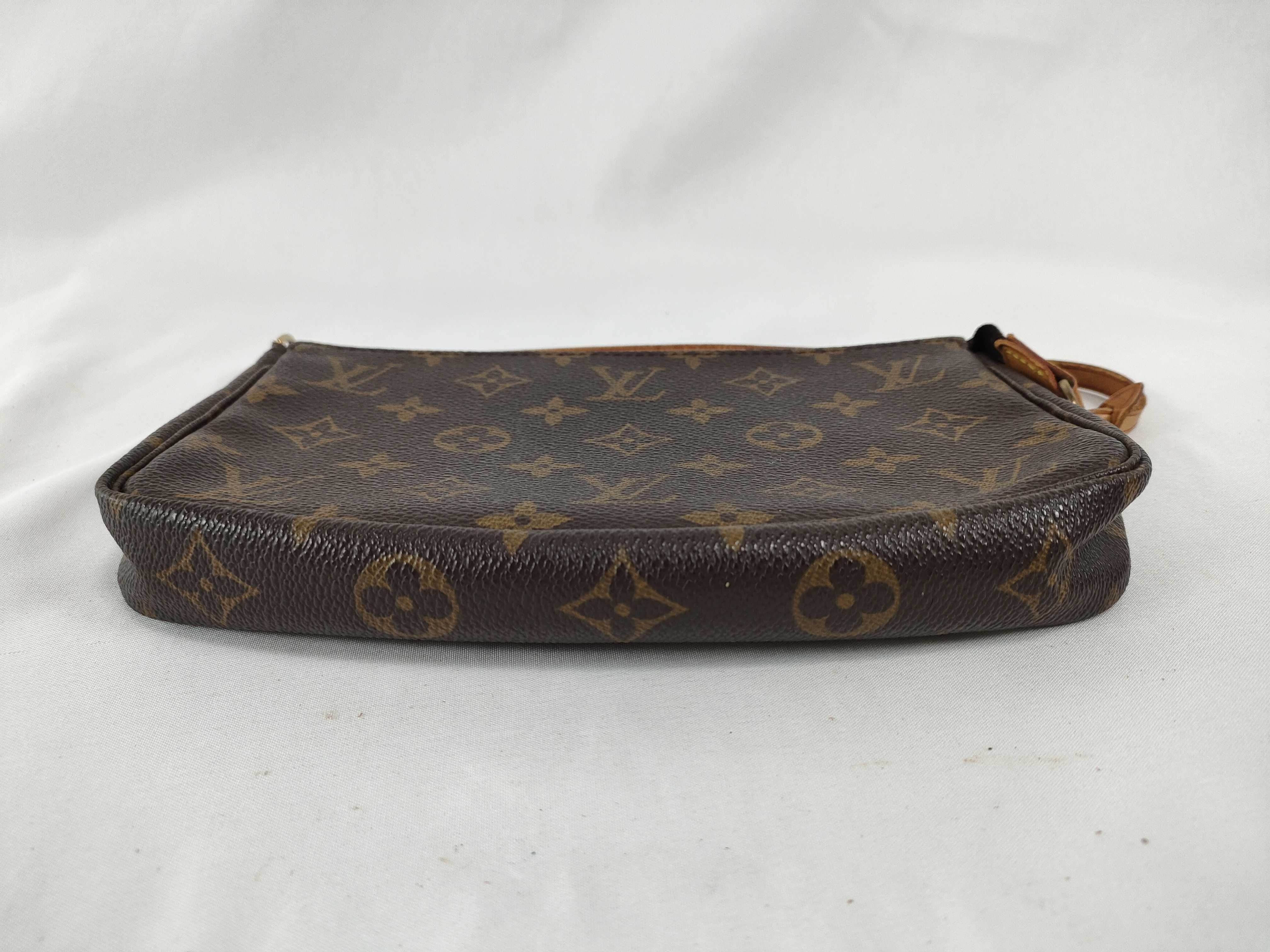 Monogram Pochette Accessoires M51980 VI1010 Brown Handbag — view 9