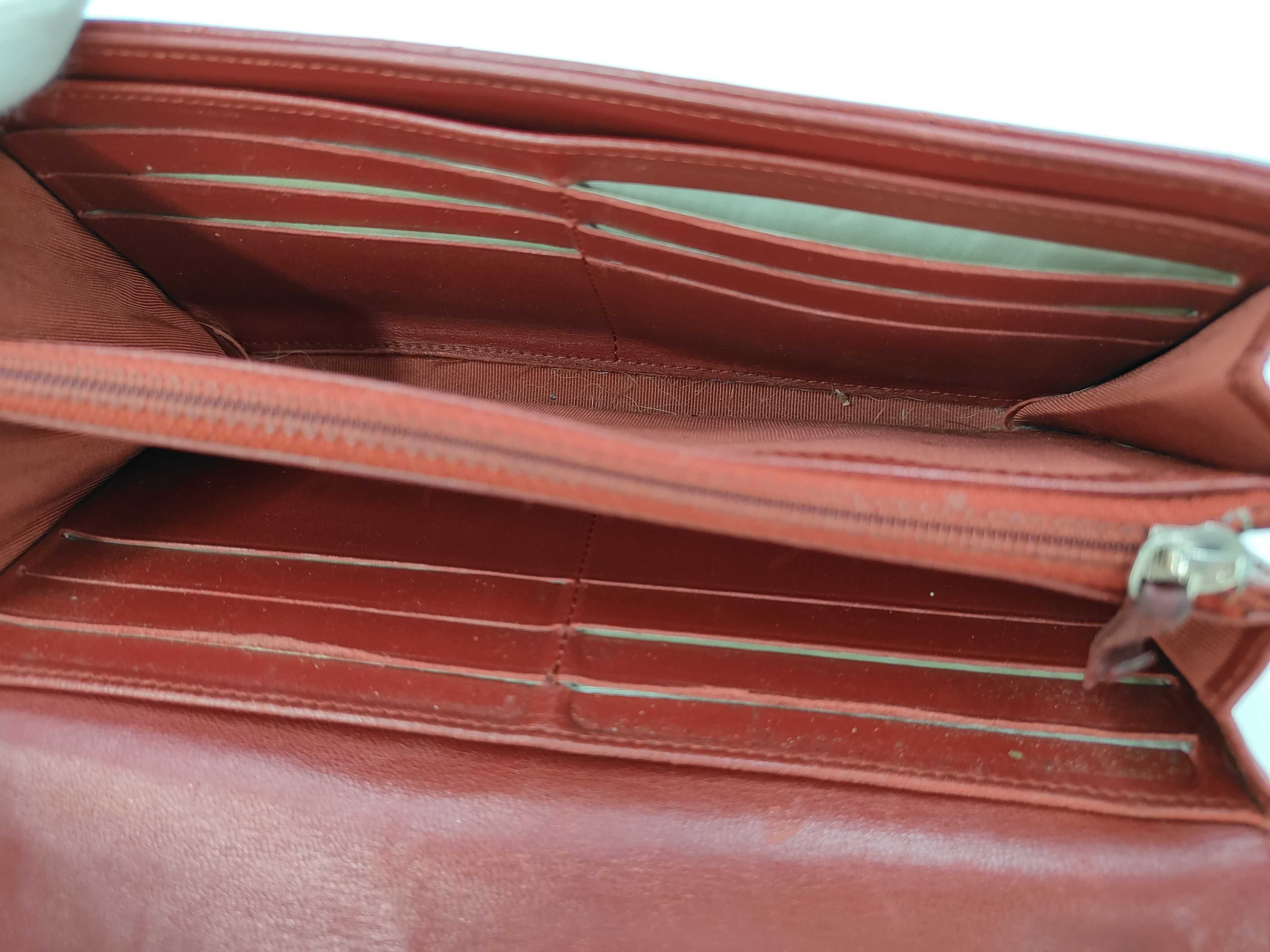 Matelassé Coco Mark Bi-fold Long Wallet 18714264 — view 13