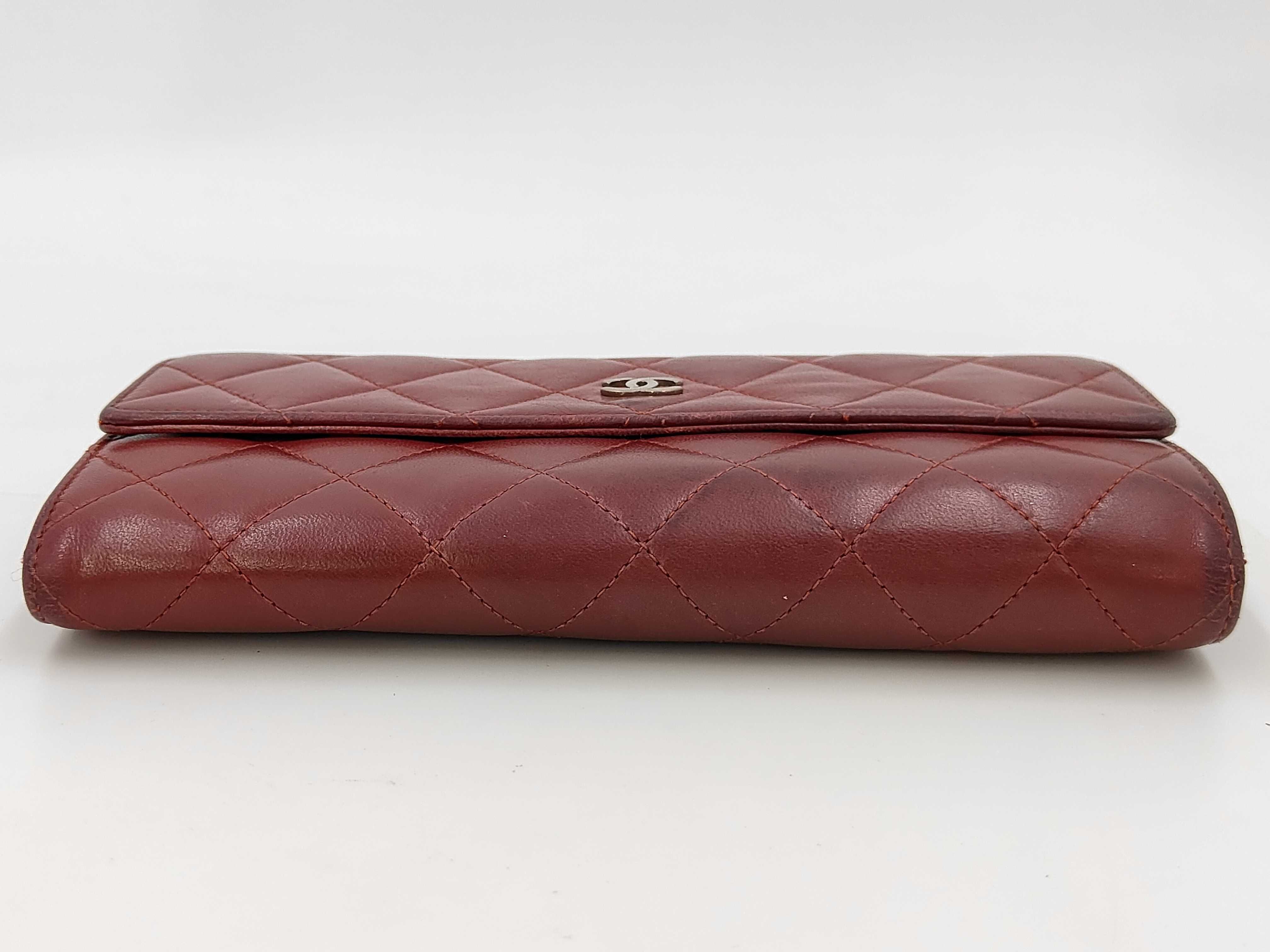 Matelassé Coco Mark Bi-fold Long Wallet 18714264 — view 3