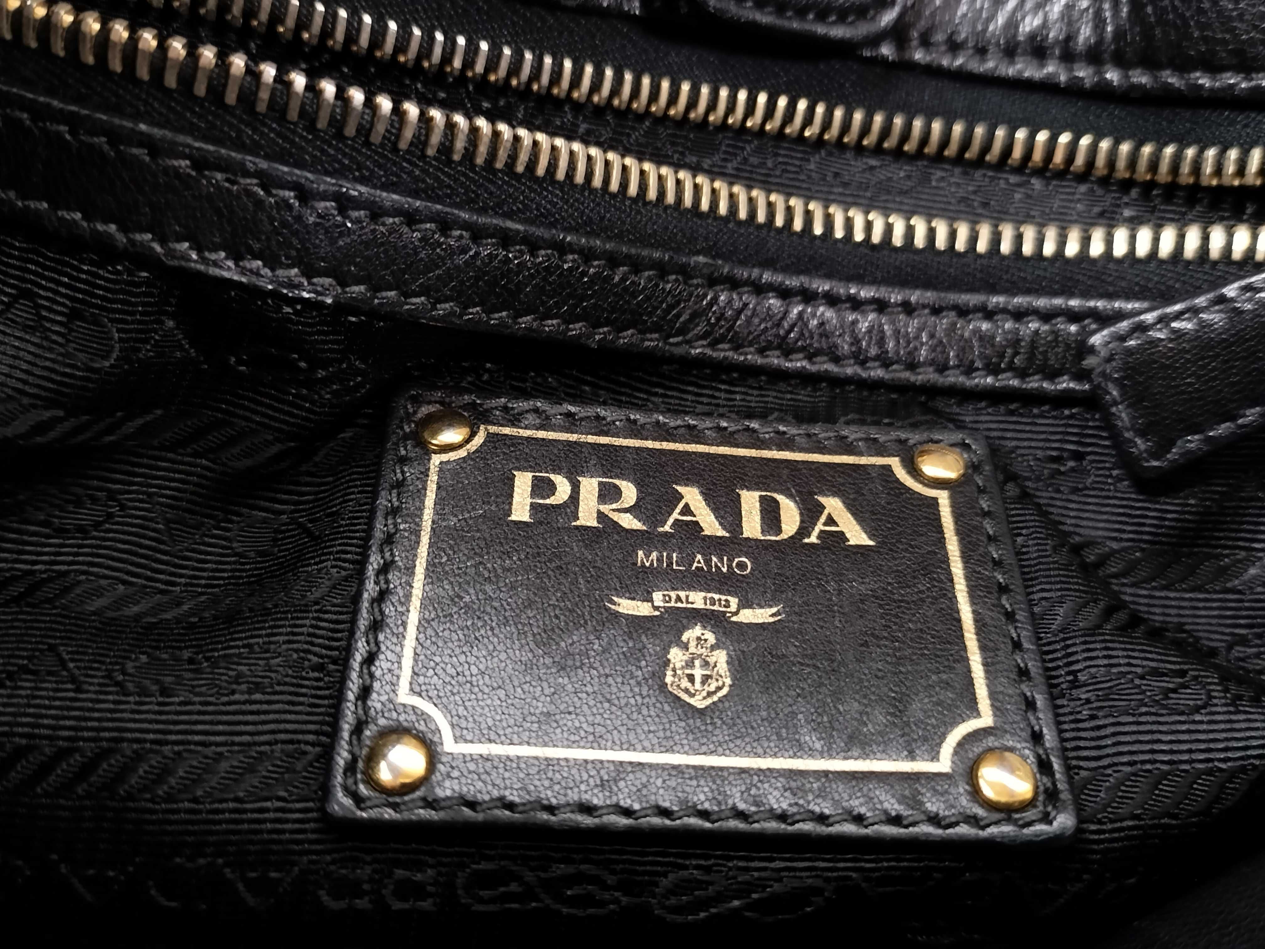 Gaufre Black Leather Tote Bag — view 8