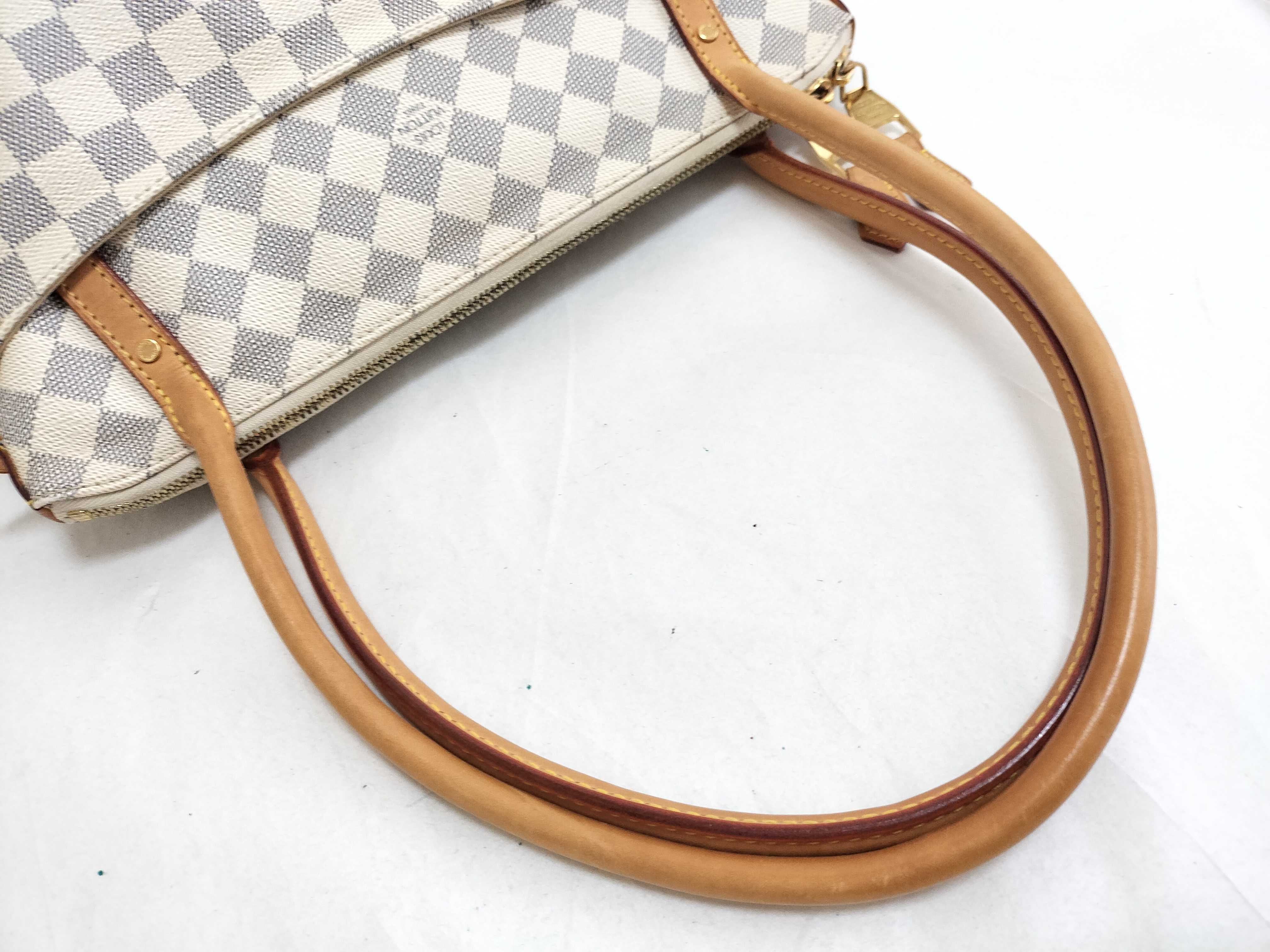 Damier Azur Figeri PM N41176 White Shoulder Bag — view 3