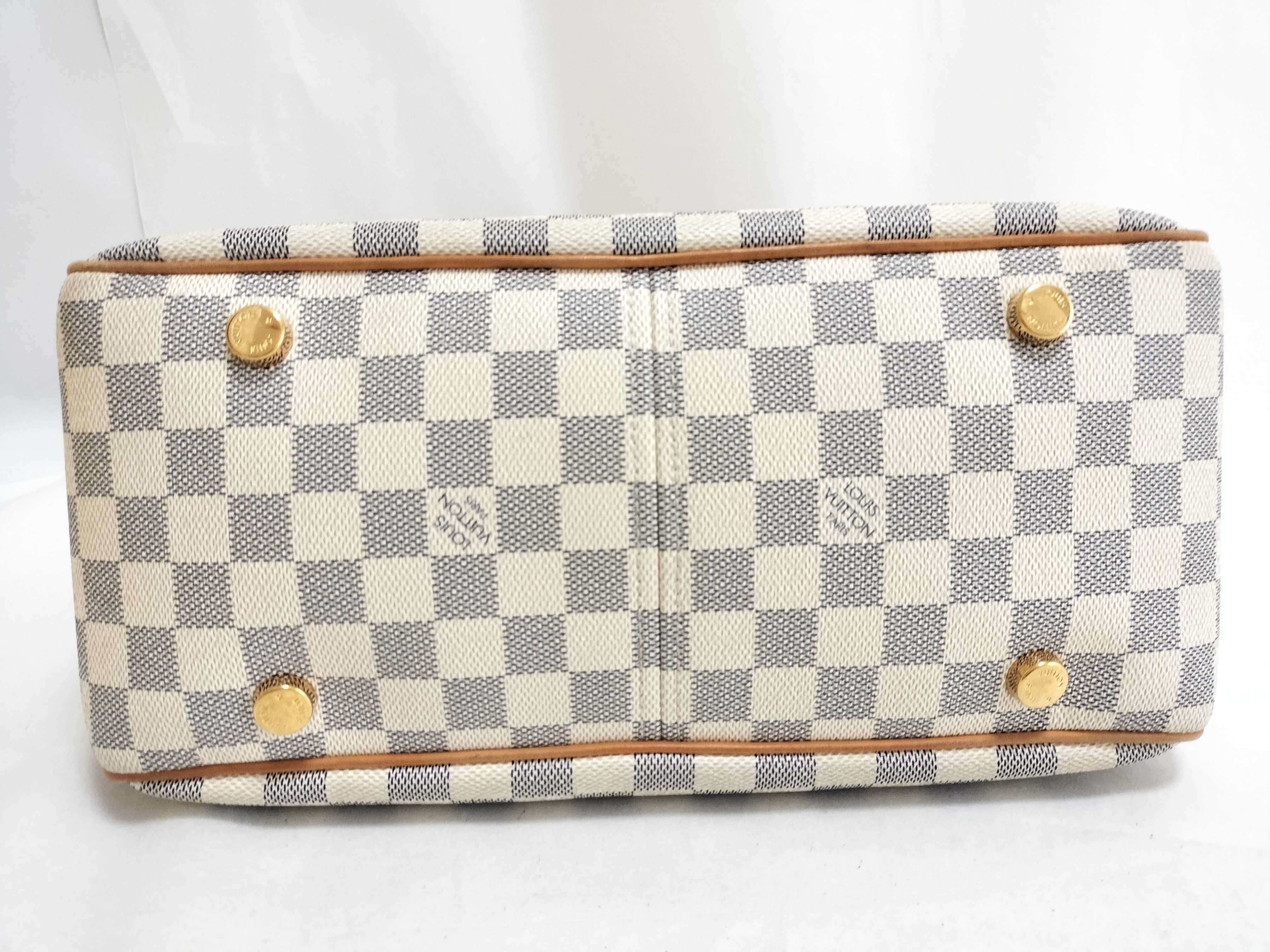 Damier Azur Figeri PM N41176 White Shoulder Bag — view 8