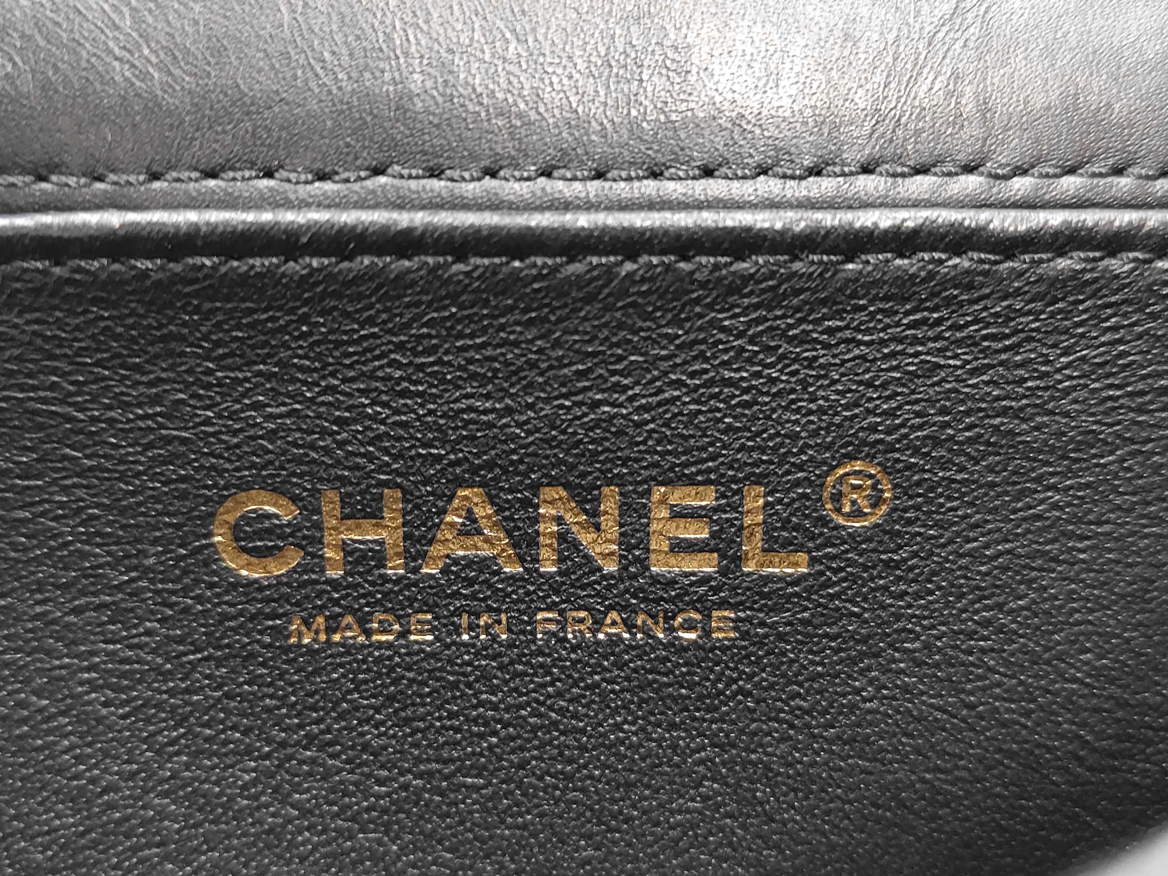 Matelassé 2.55 Chain Shoulder Bag, Black, Vintage, Gold Hardware, Serial Number 26 Series. — view 11