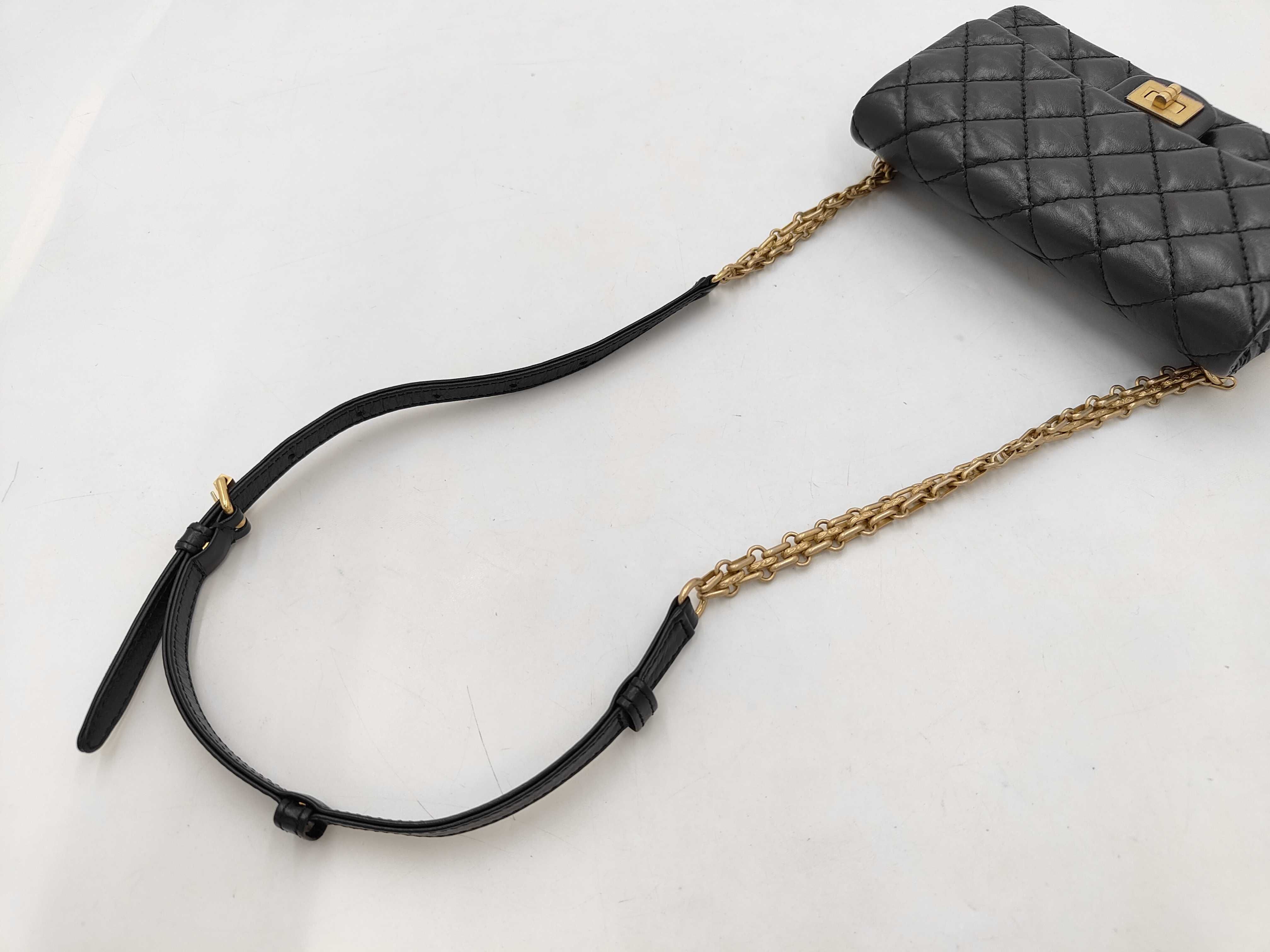 Matelassé 2.55 Chain Shoulder Bag, Black, Vintage, Gold Hardware, Serial Number 26 Series. — view 5