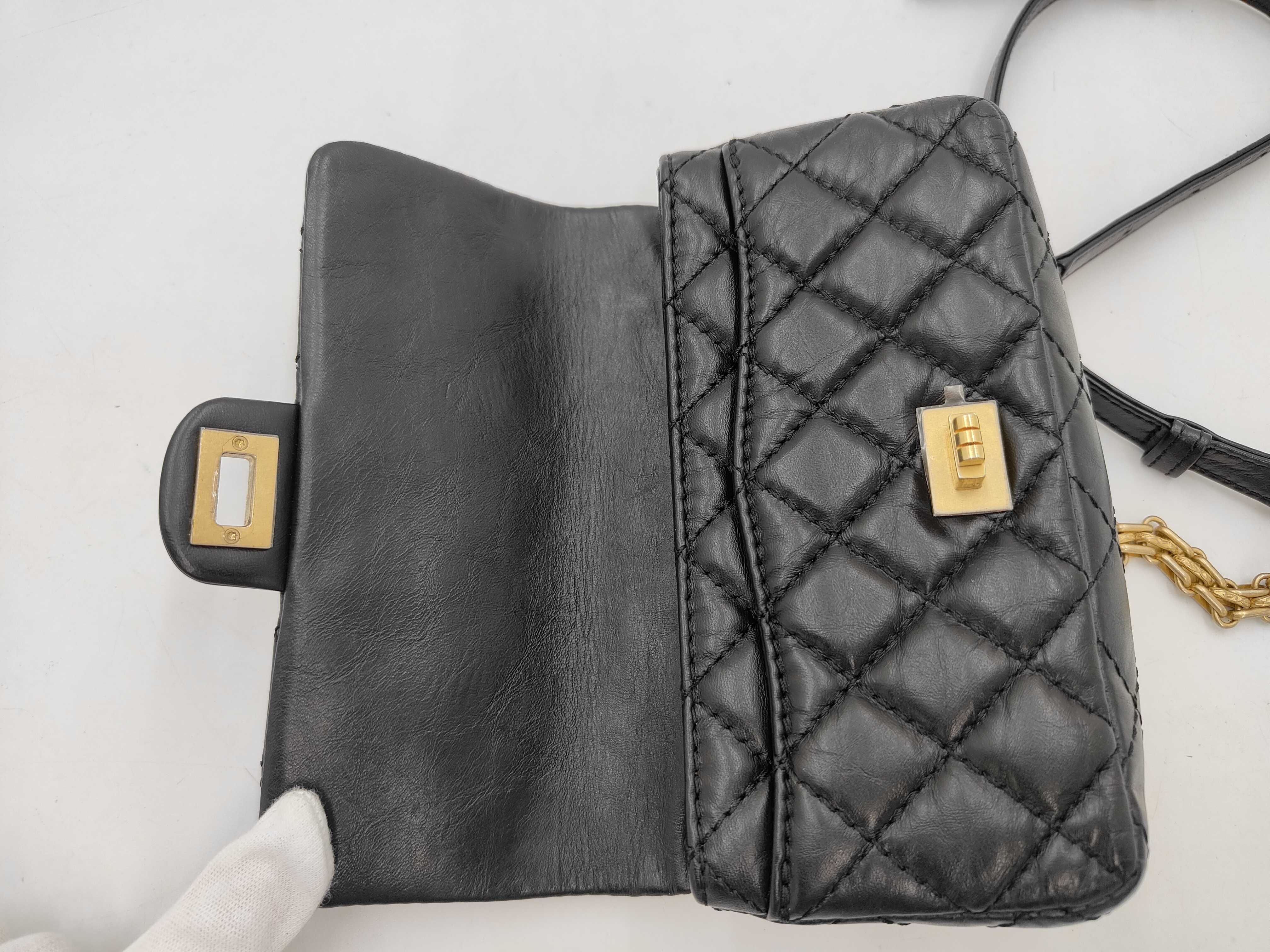 Matelassé 2.55 Chain Shoulder Bag, Black, Vintage, Gold Hardware, Serial Number 26 Series. — view 9