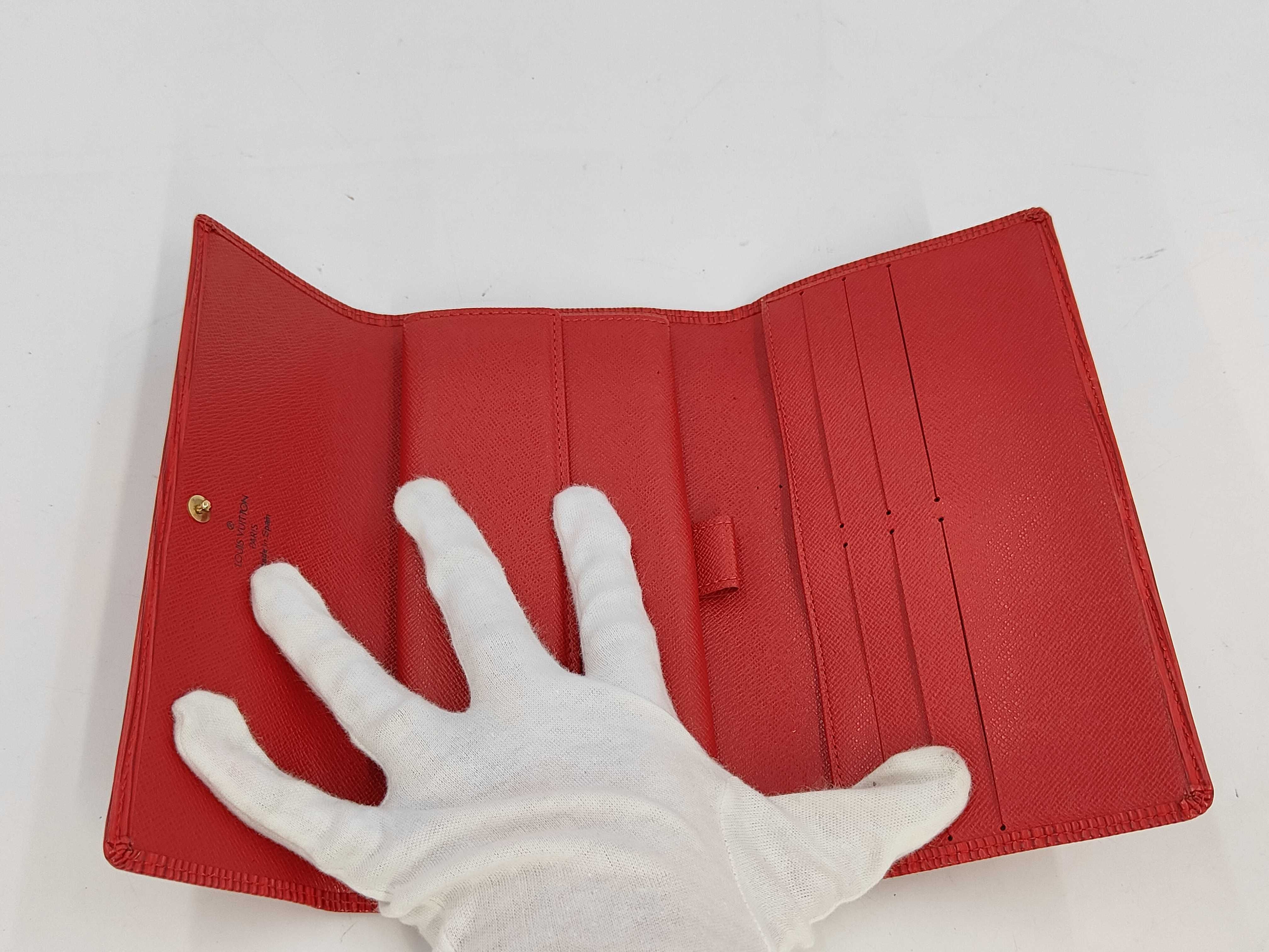 Epi Louis Vuitton Epi Portefeuille Tresor International Wallet — view 4