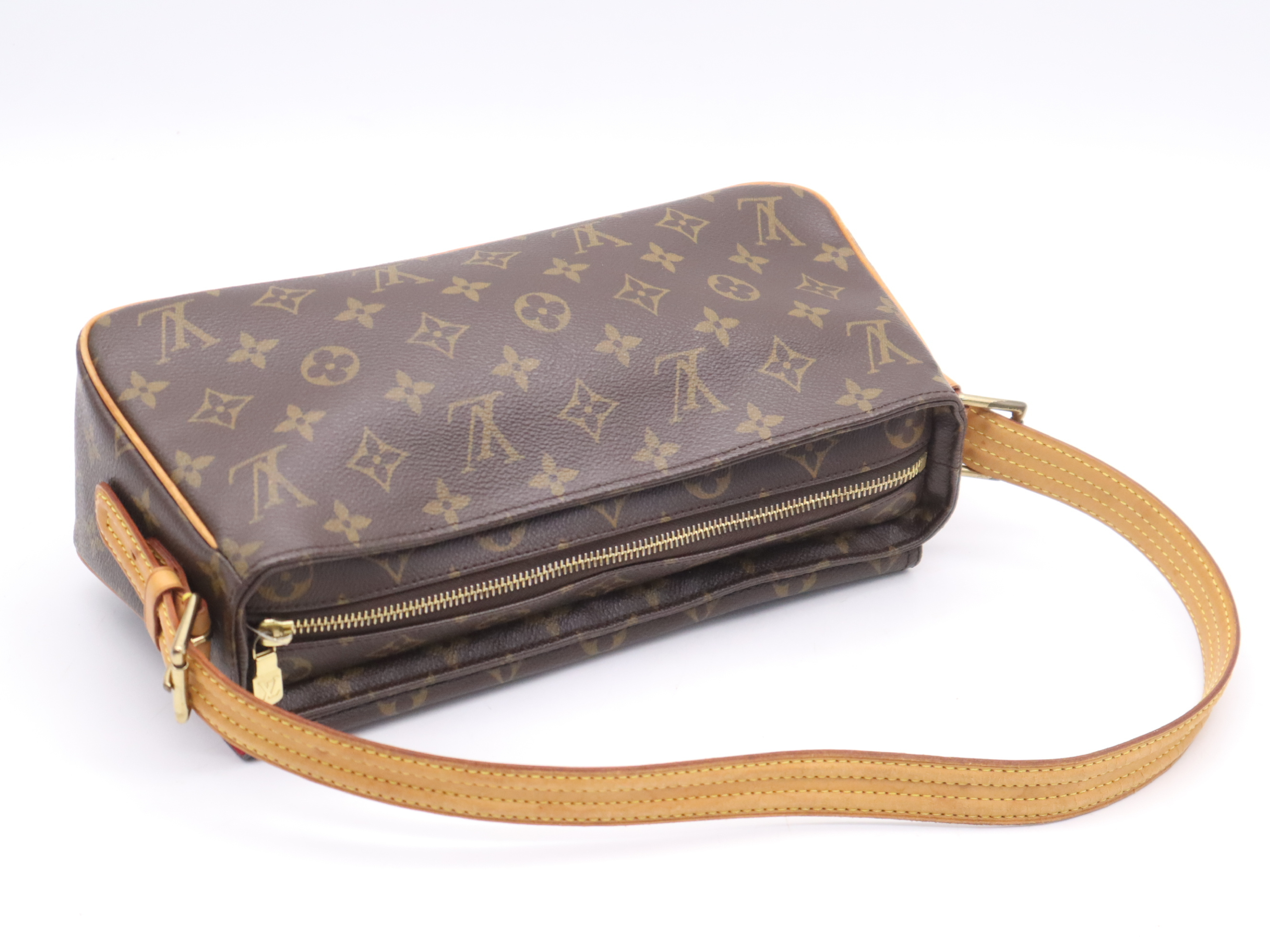 M51164 Monogram Viva Cite MM Handbag — view 6