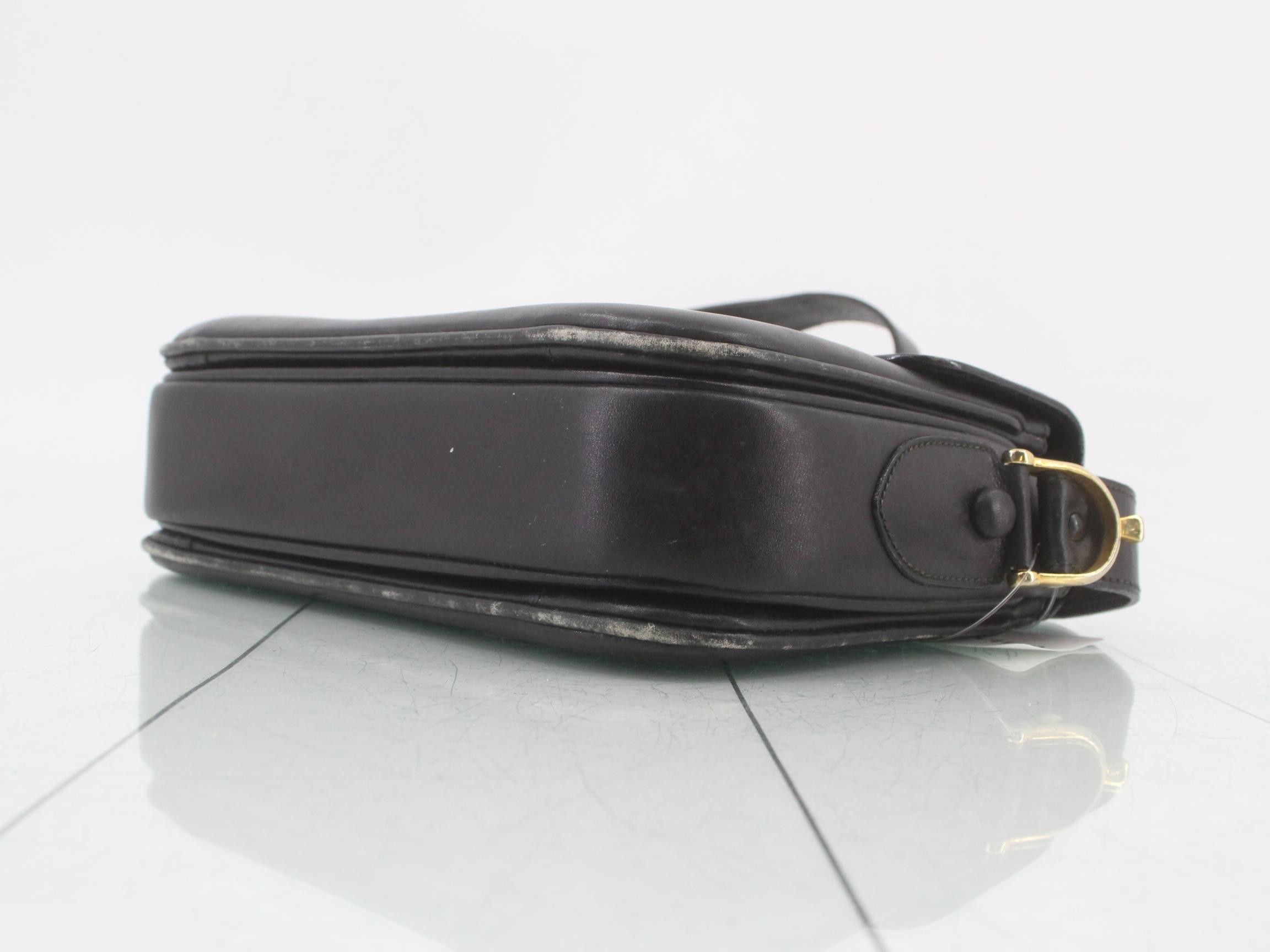 Leather shoulder bag with carriage hardware — view 6