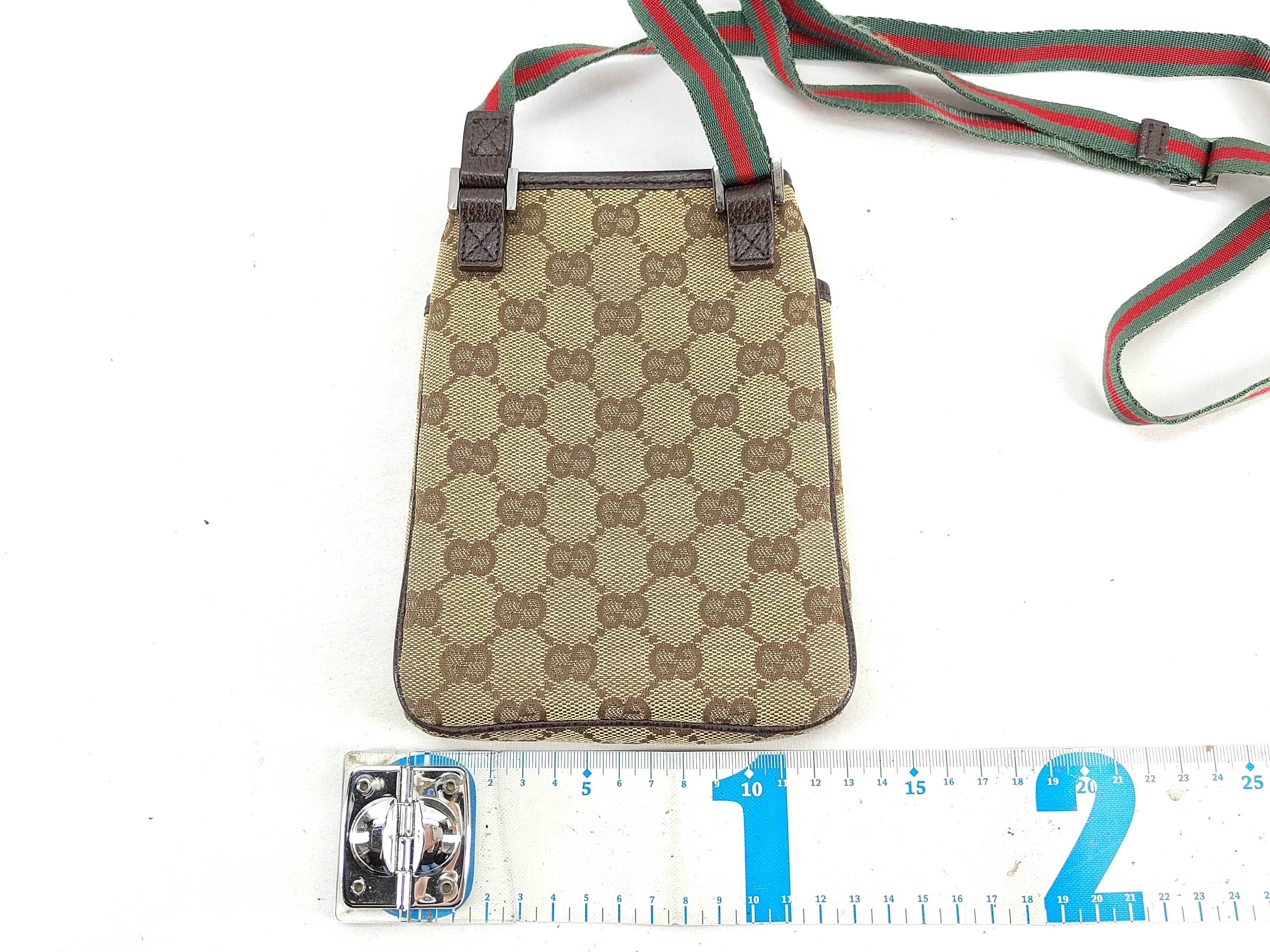 GG Canvas Gucci Sherry Line GG Canvas Shoulder Bag Pouch — view 2