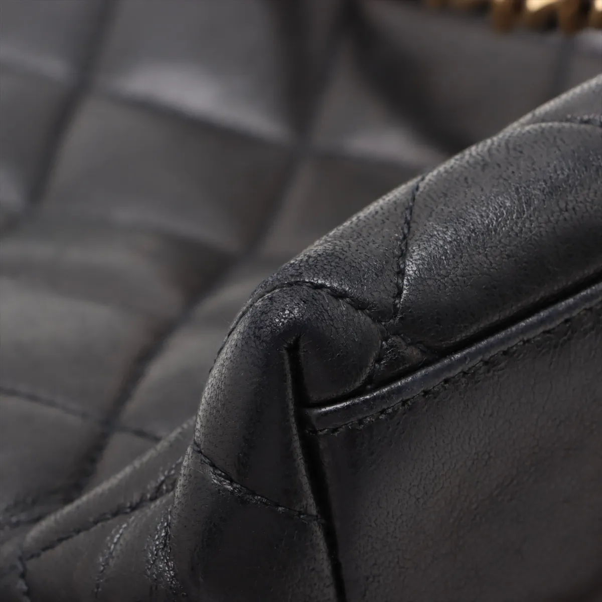 Matelasse Lambskin Chain Shoulder Bag Black Gold Hardware 1353206 No. 1 — view 11