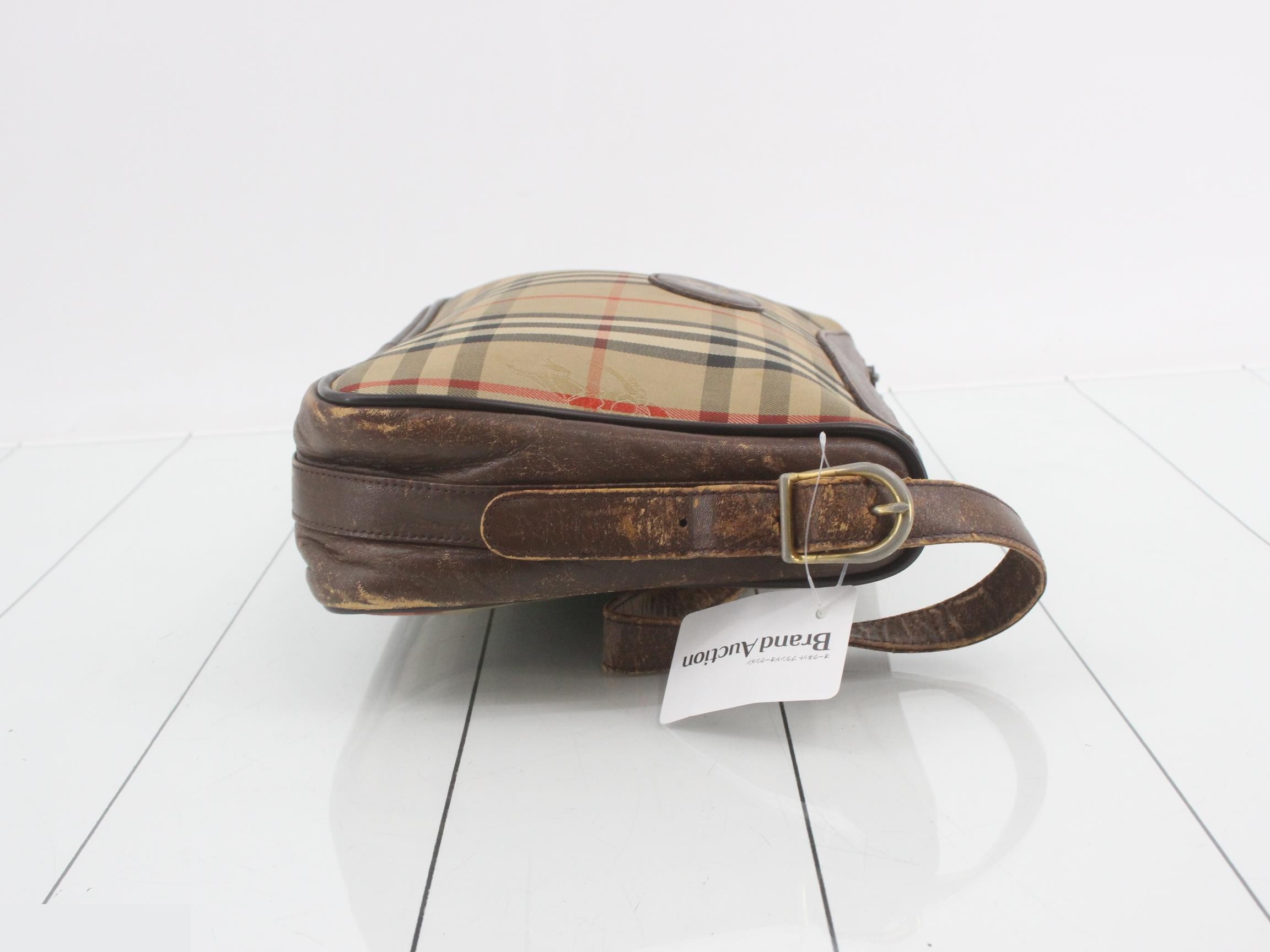 Other lines: Bags & Shoulder Bags - Burberrys Nova Check — view 3