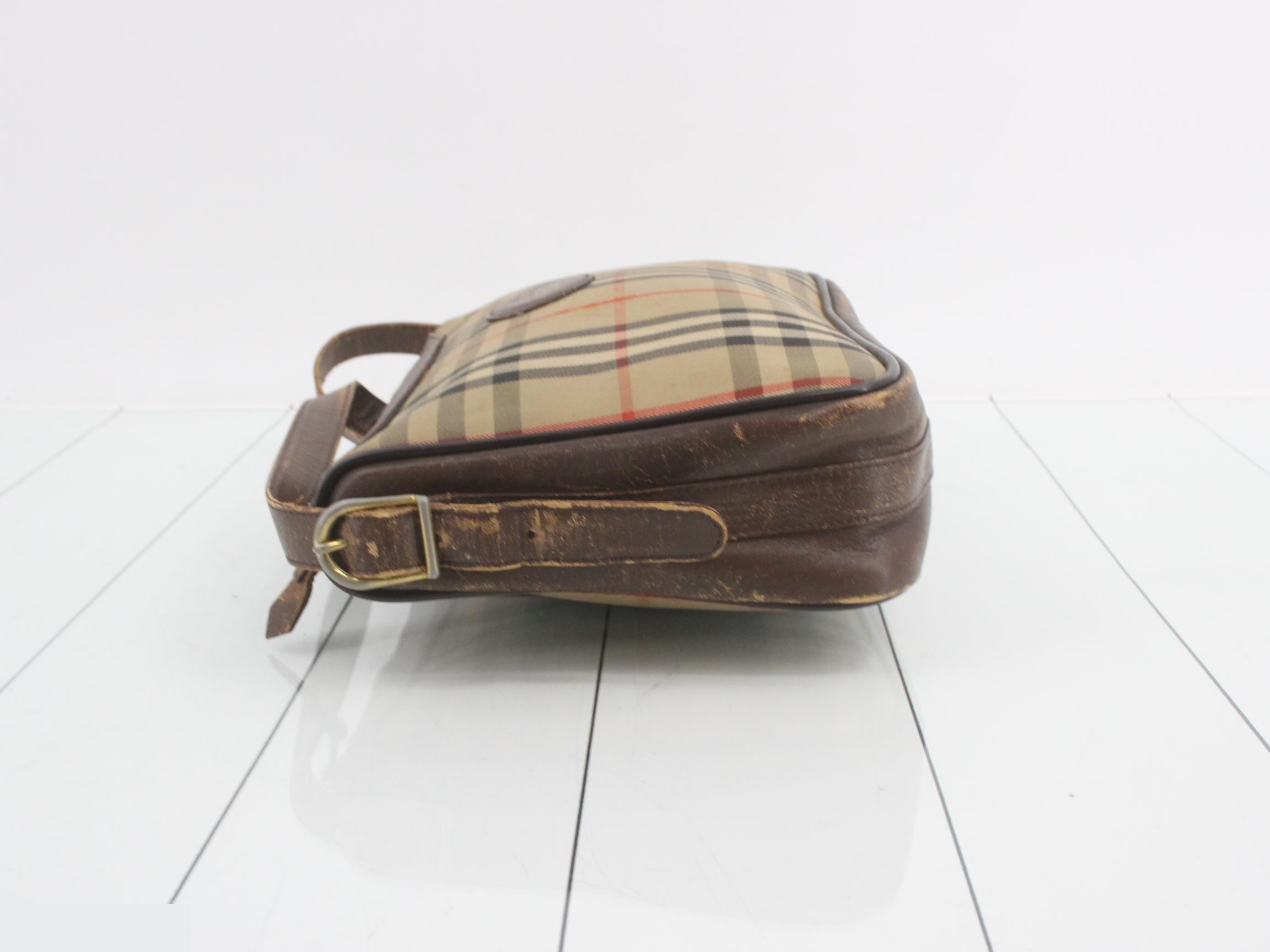 Other lines: Bags & Shoulder Bags - Burberrys Nova Check — view 4